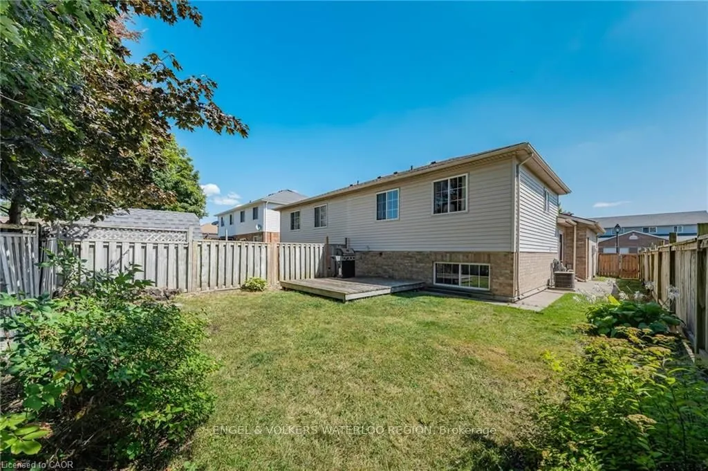 181 Walsh Crescent