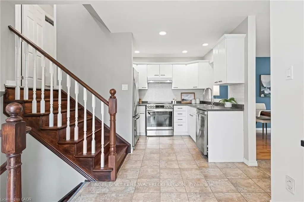 181 Walsh Crescent