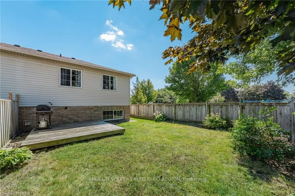 181 Walsh Crescent