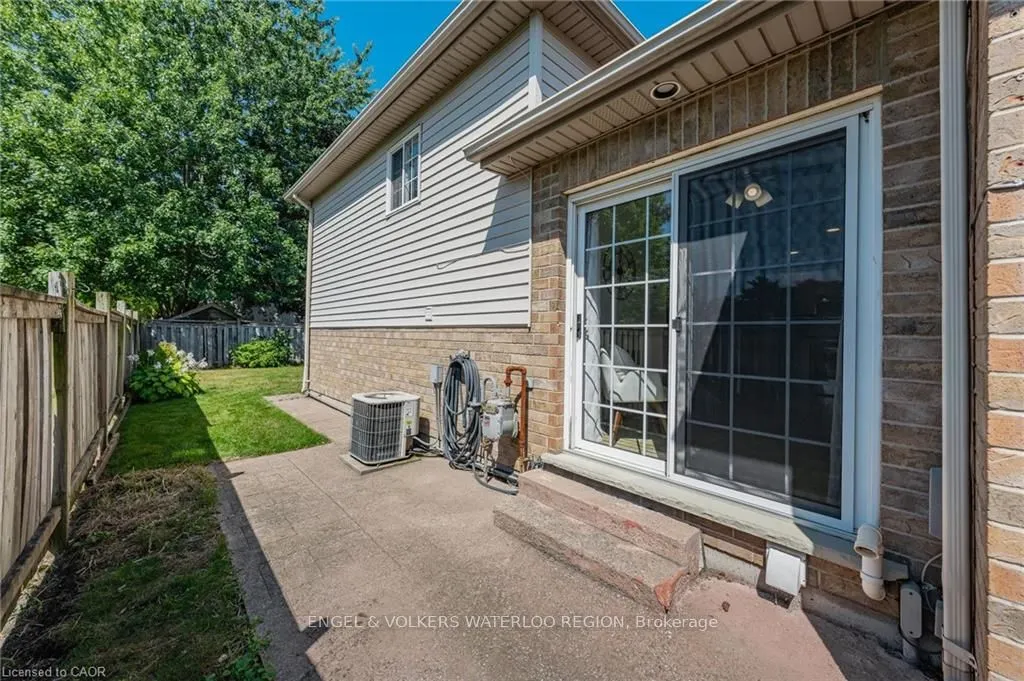 181 Walsh Crescent