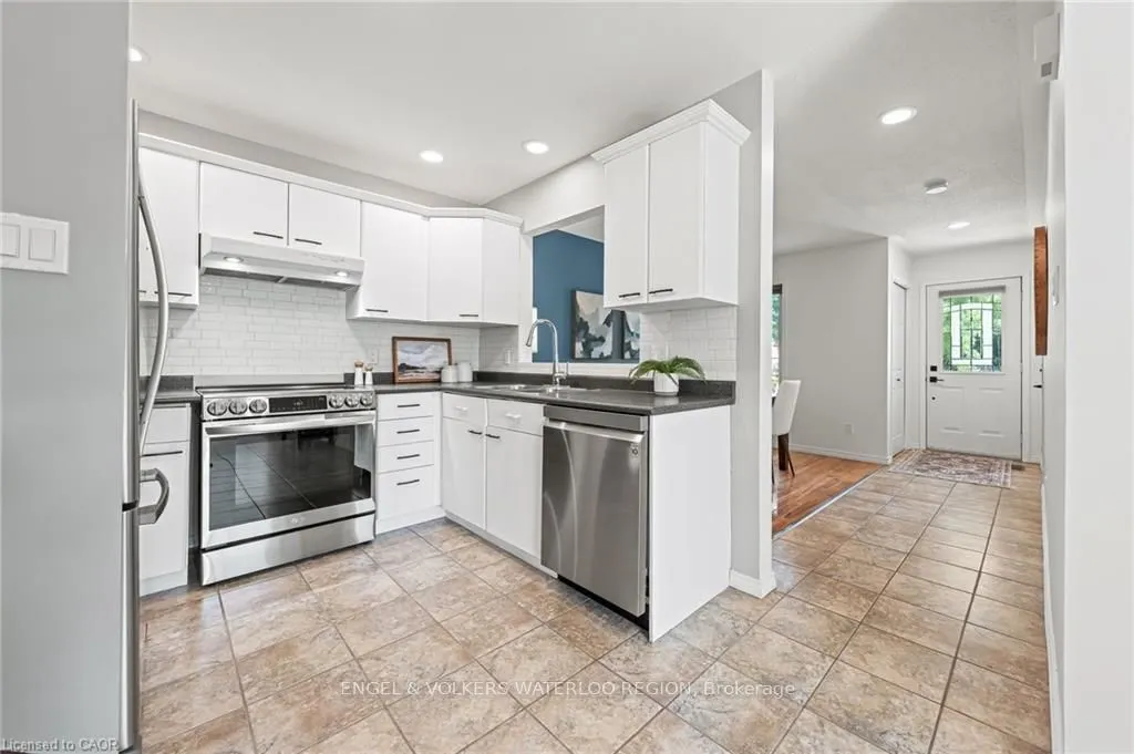 181 Walsh Crescent
