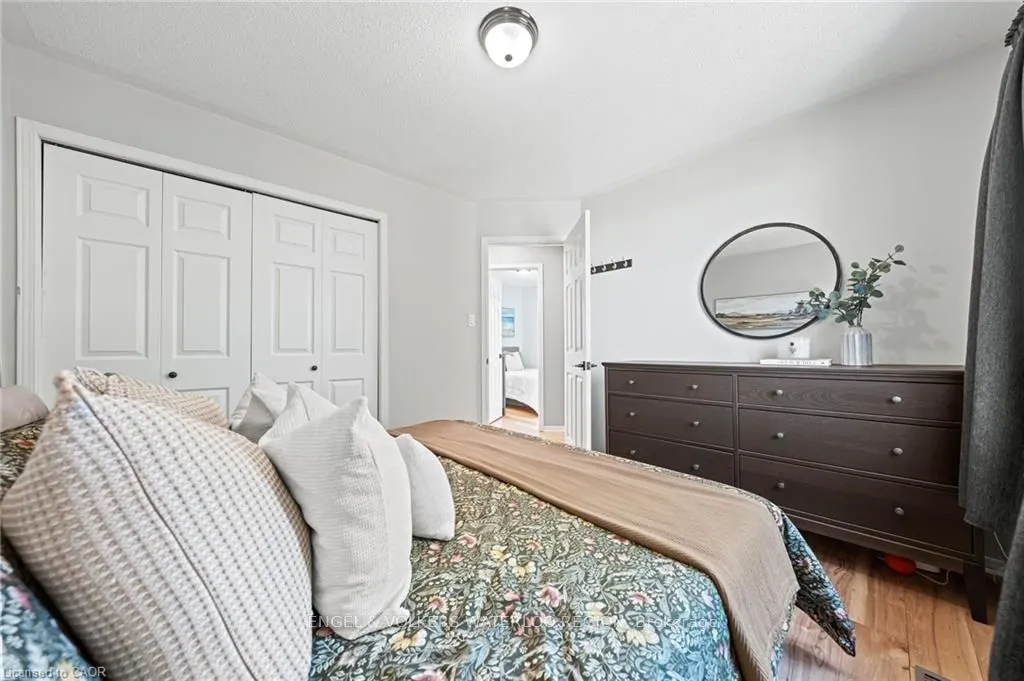 181 Walsh Crescent