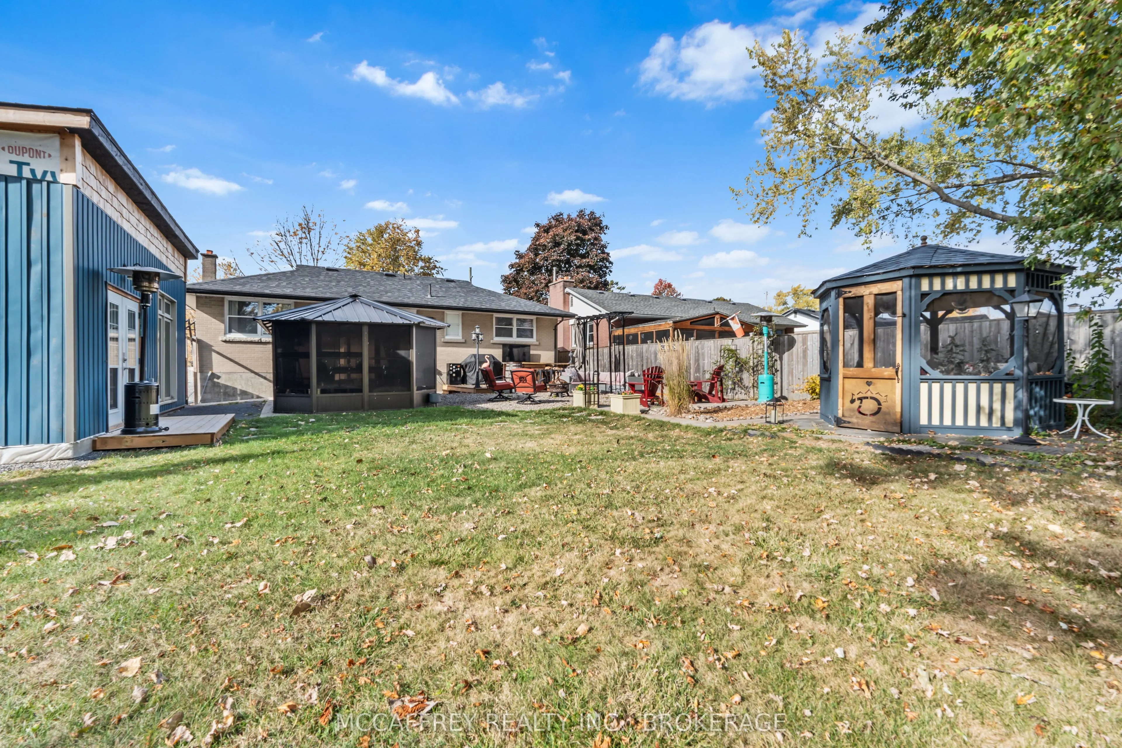 59 Loyalist Avenue