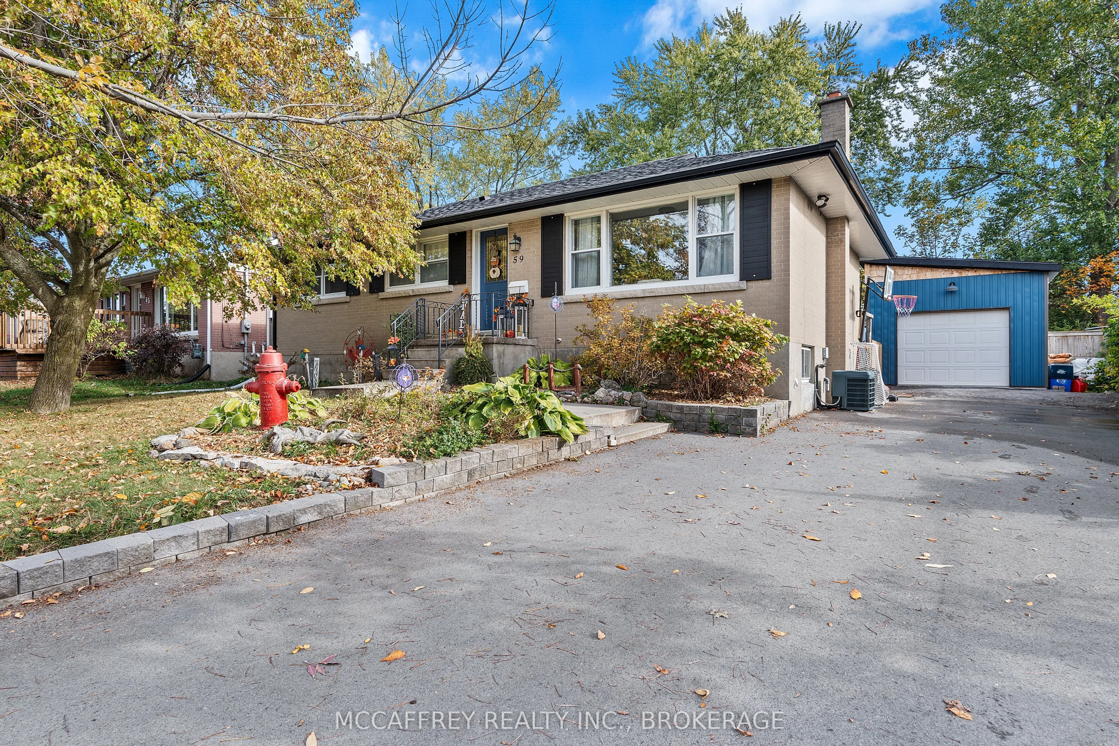 59 Loyalist Avenue
