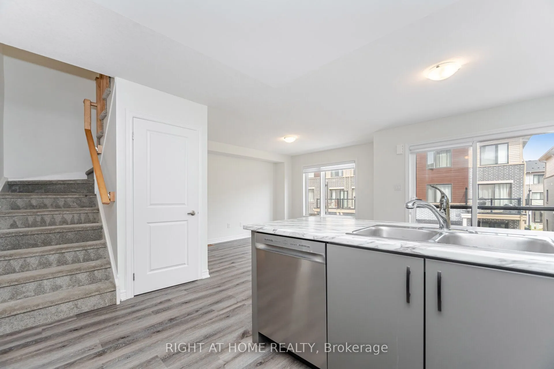 14 Dryden Lane, #100