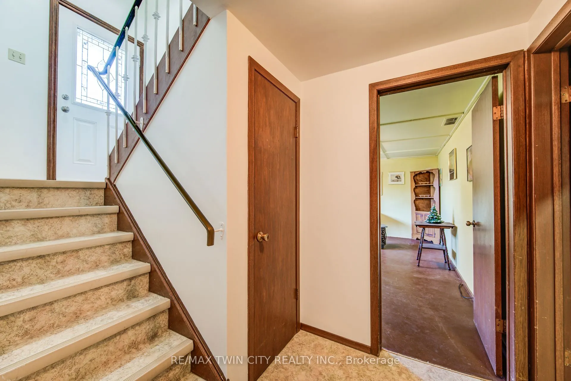 39 Kenwood Crescent