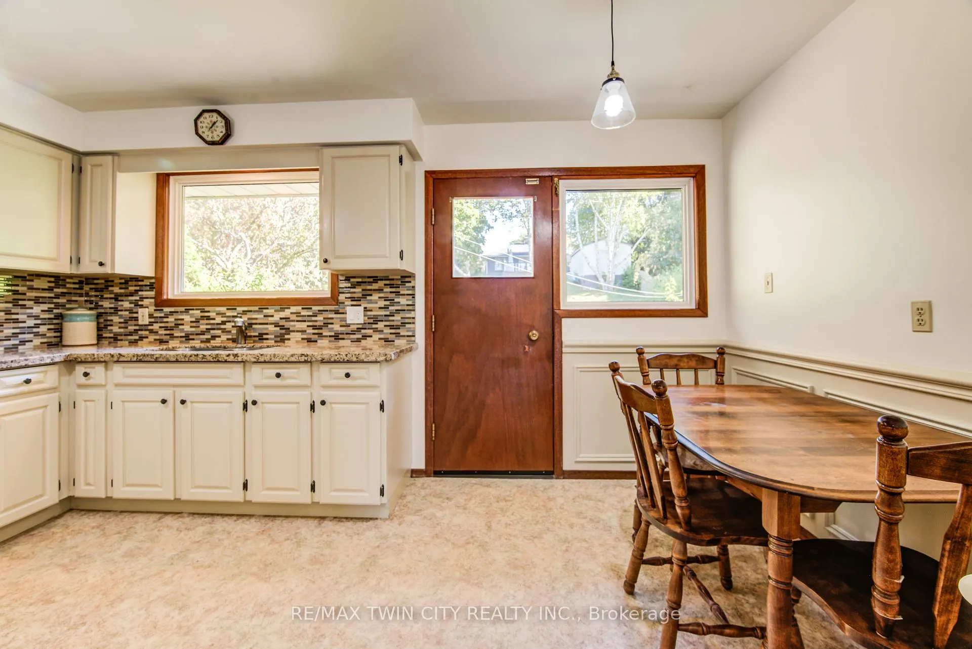 39 Kenwood Crescent