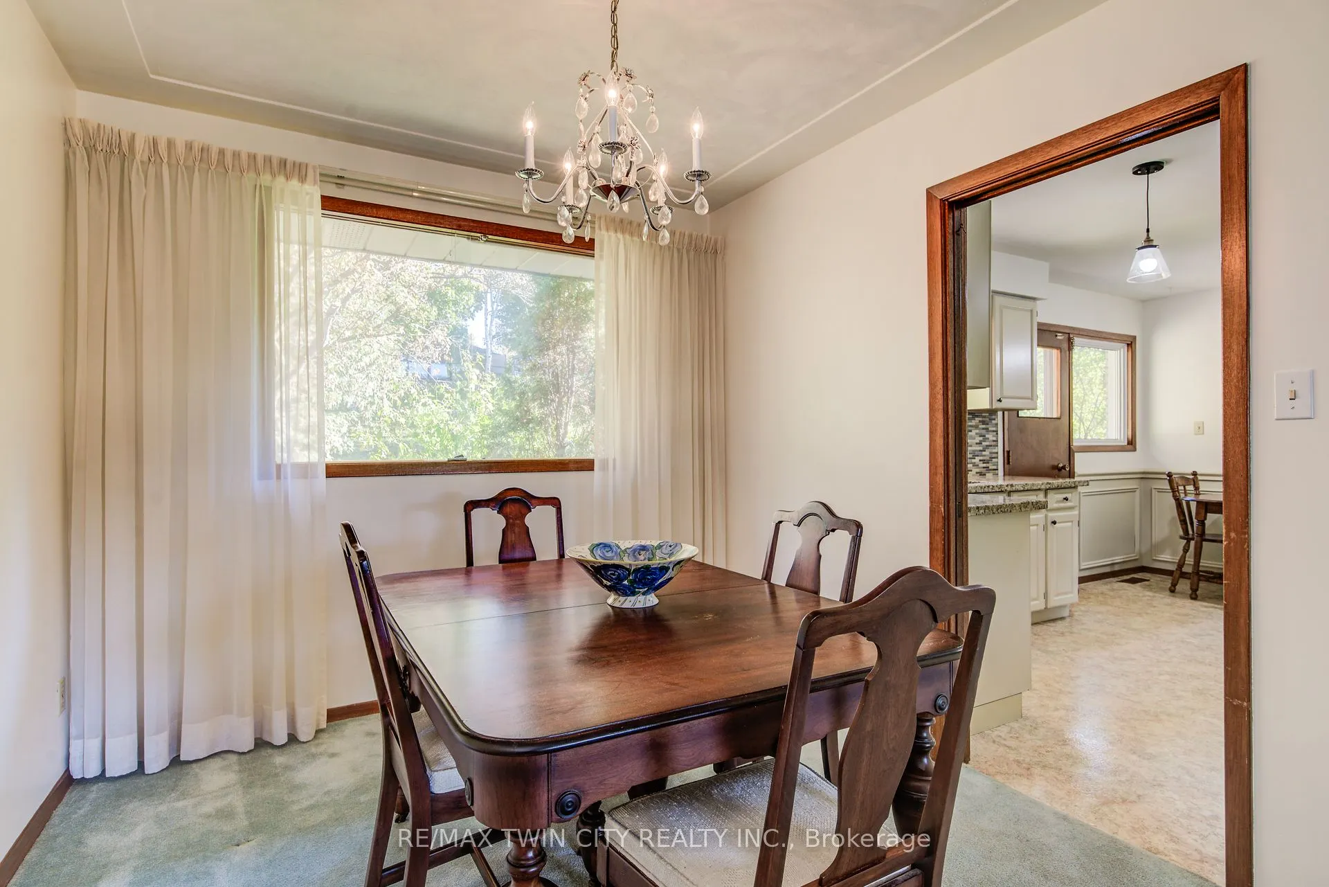 39 Kenwood Crescent