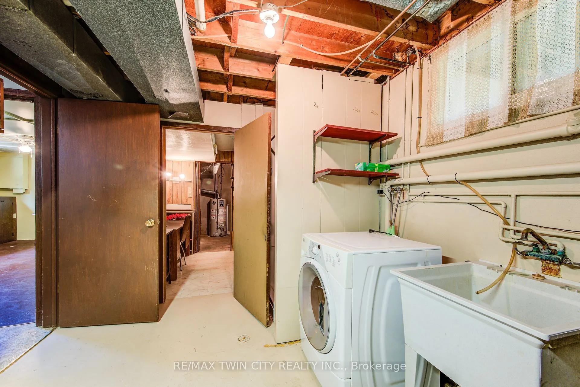 39 Kenwood Crescent
