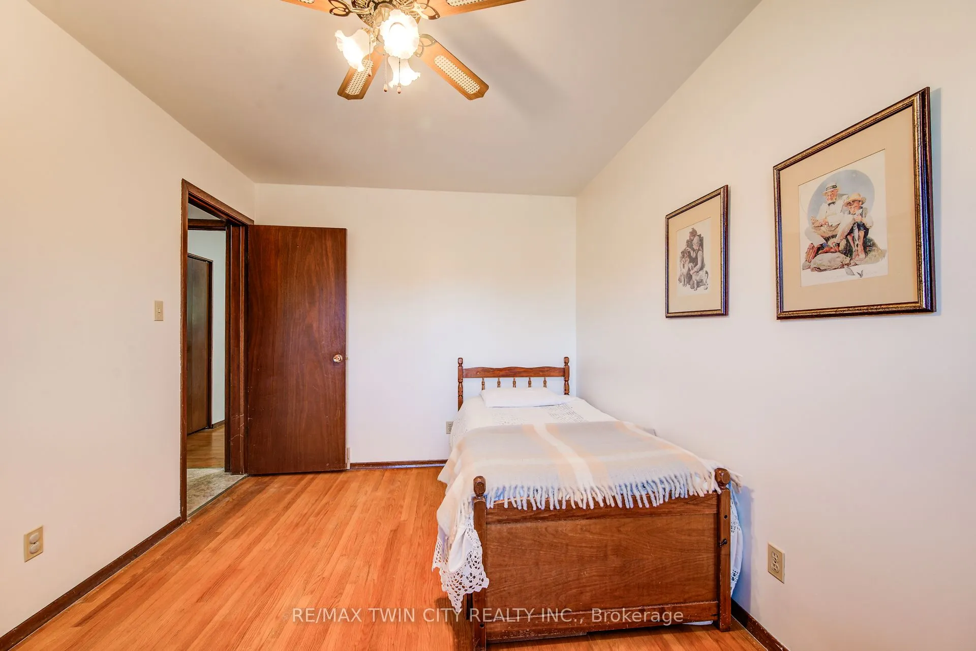 39 Kenwood Crescent