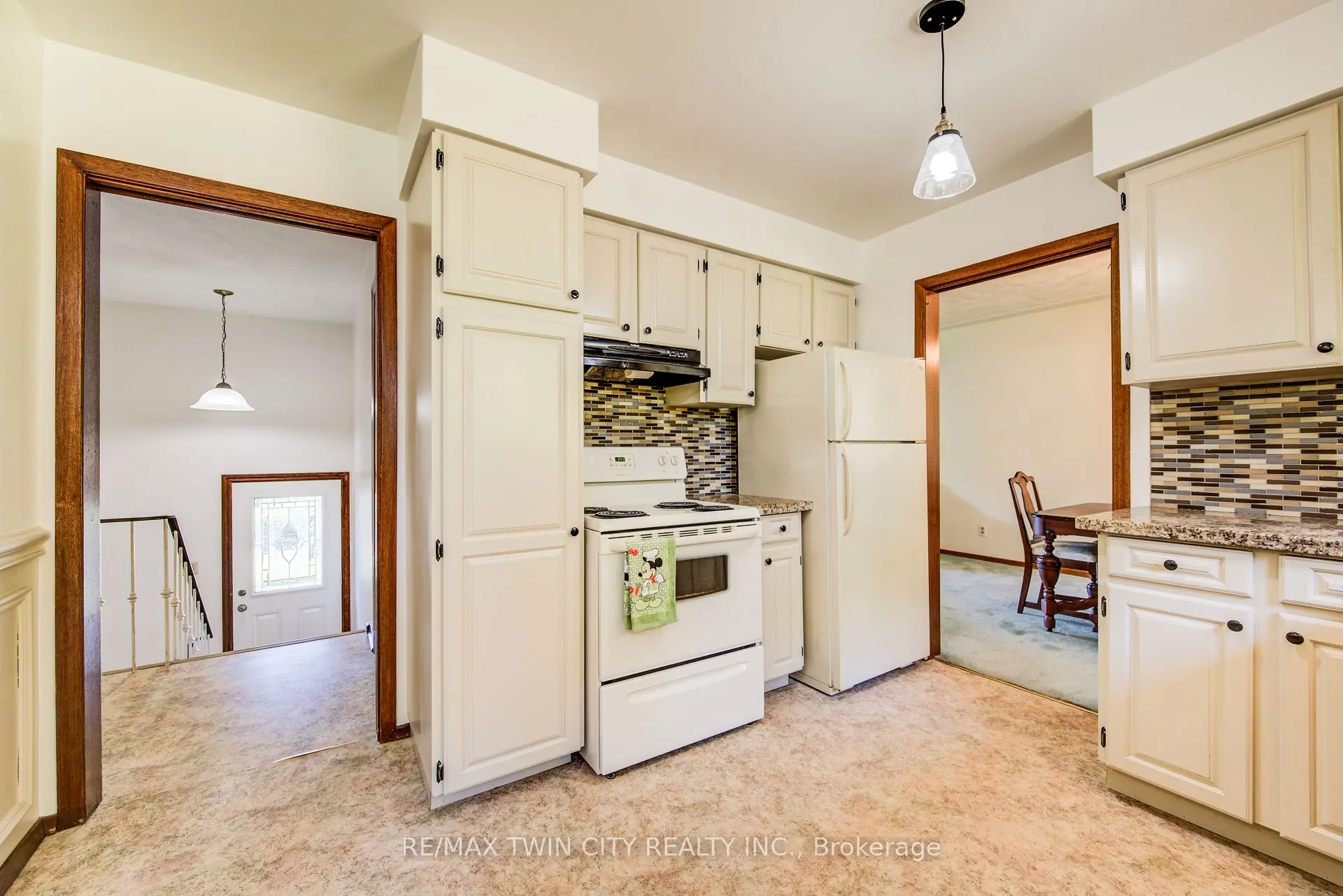 39 Kenwood Crescent