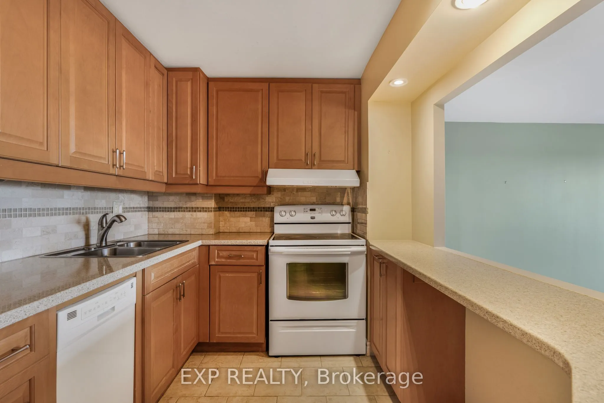 1081 AMBLESIDE Drive, #1501