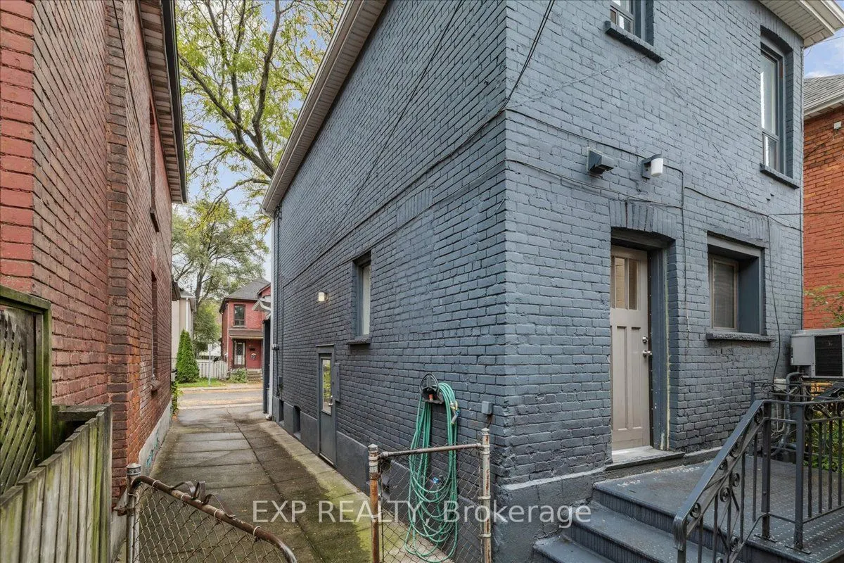 29 Case Street
