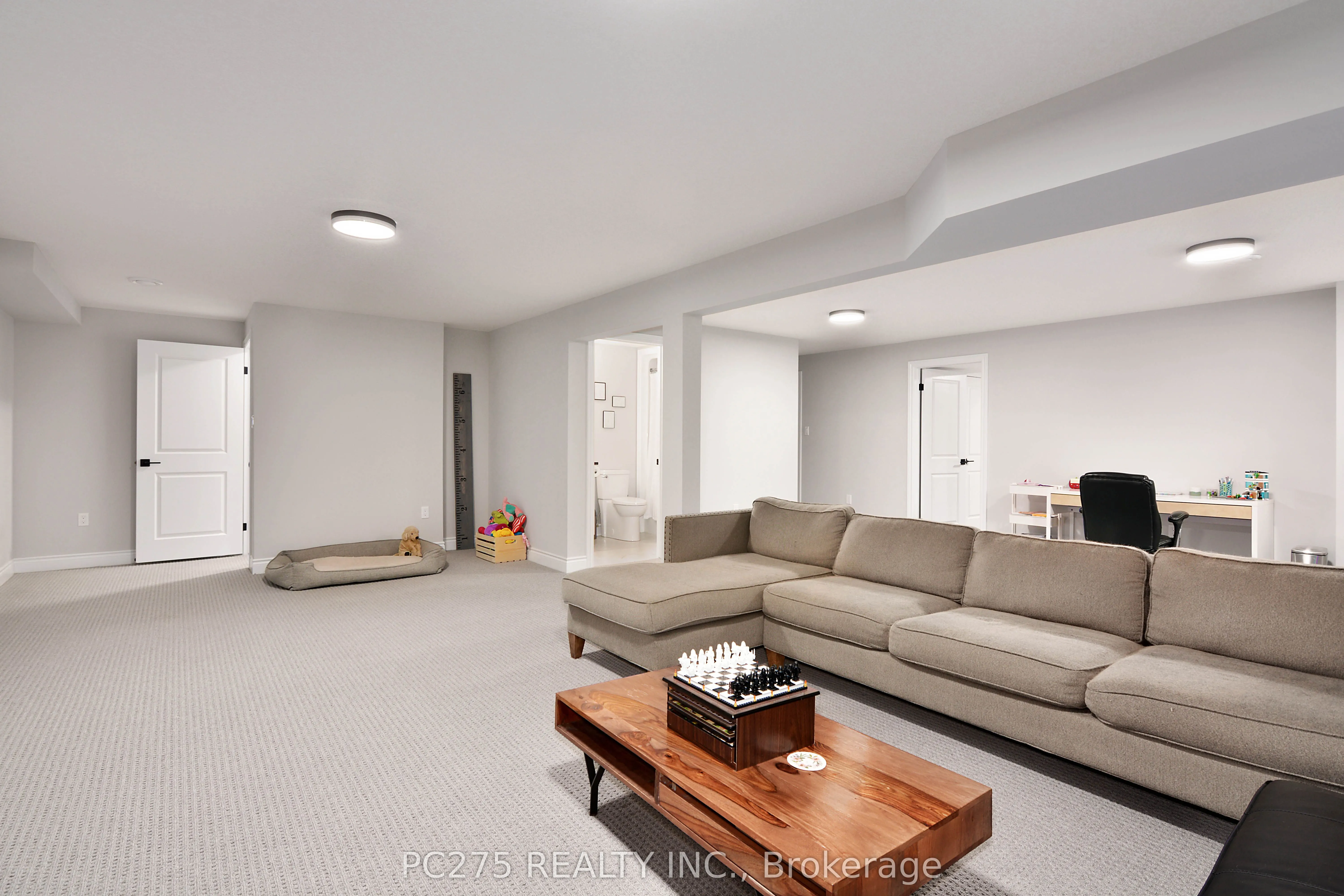 2022 UPPERPOINT Boulevard, #10