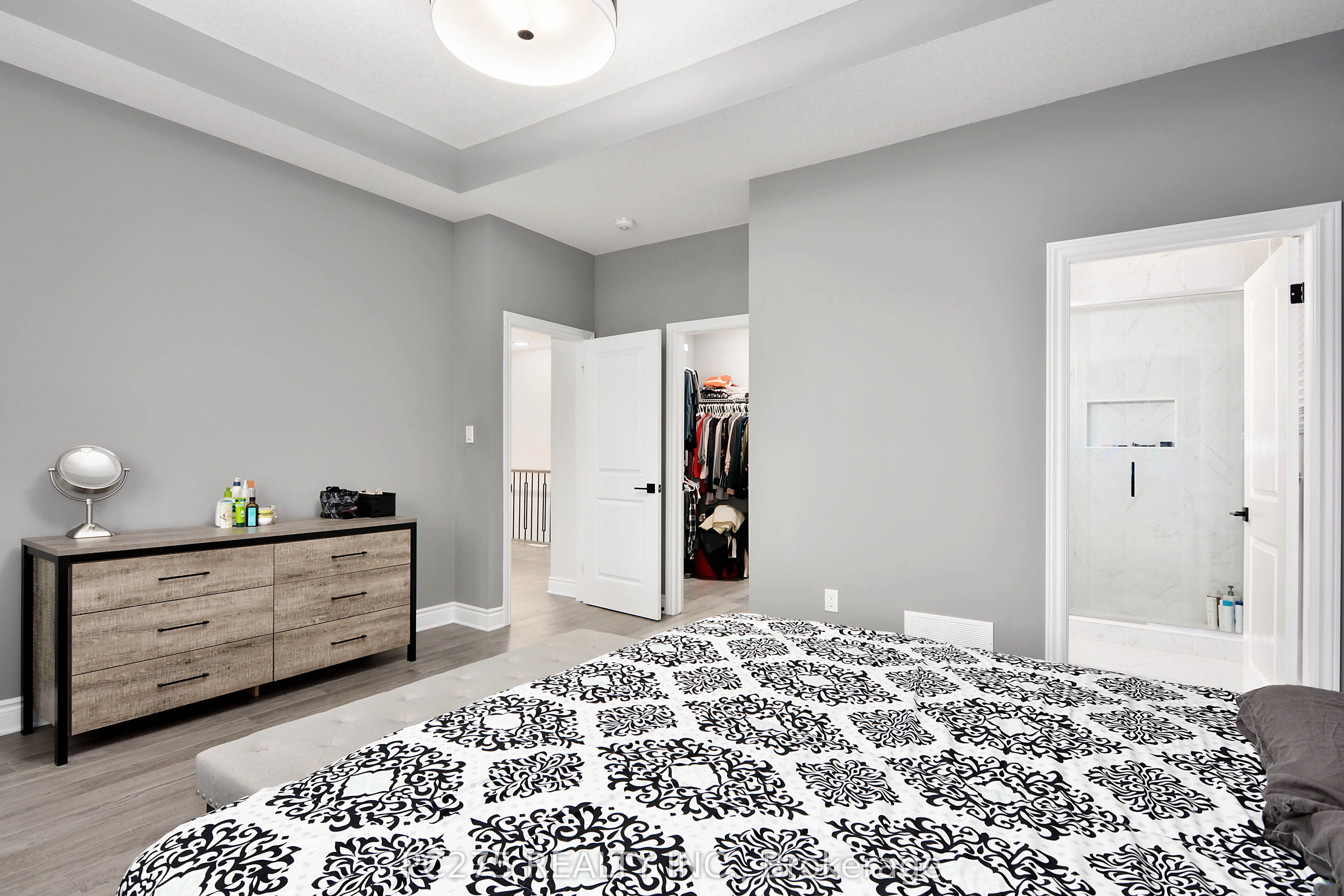 2022 UPPERPOINT Boulevard, #10