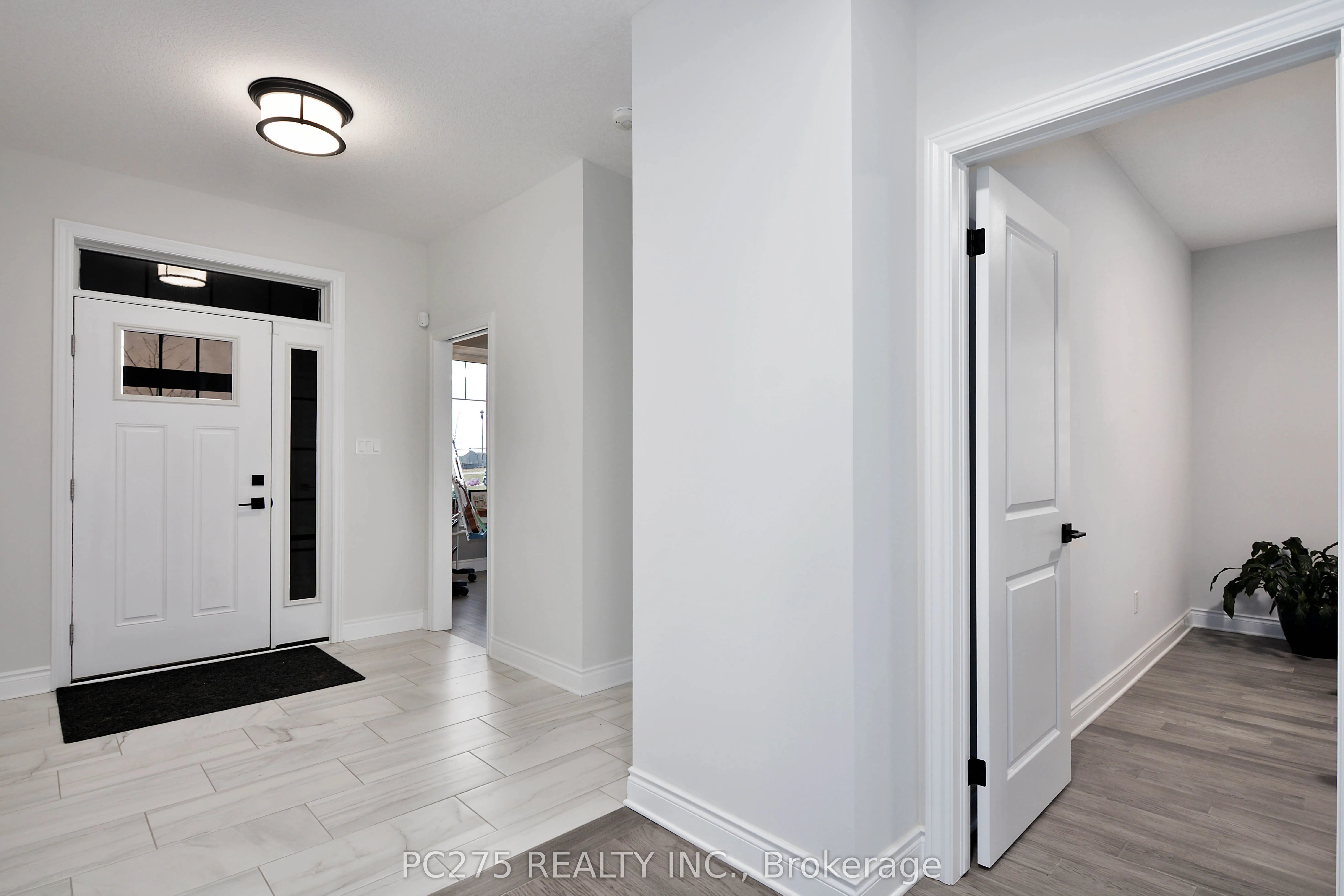 2022 UPPERPOINT Boulevard, #10
