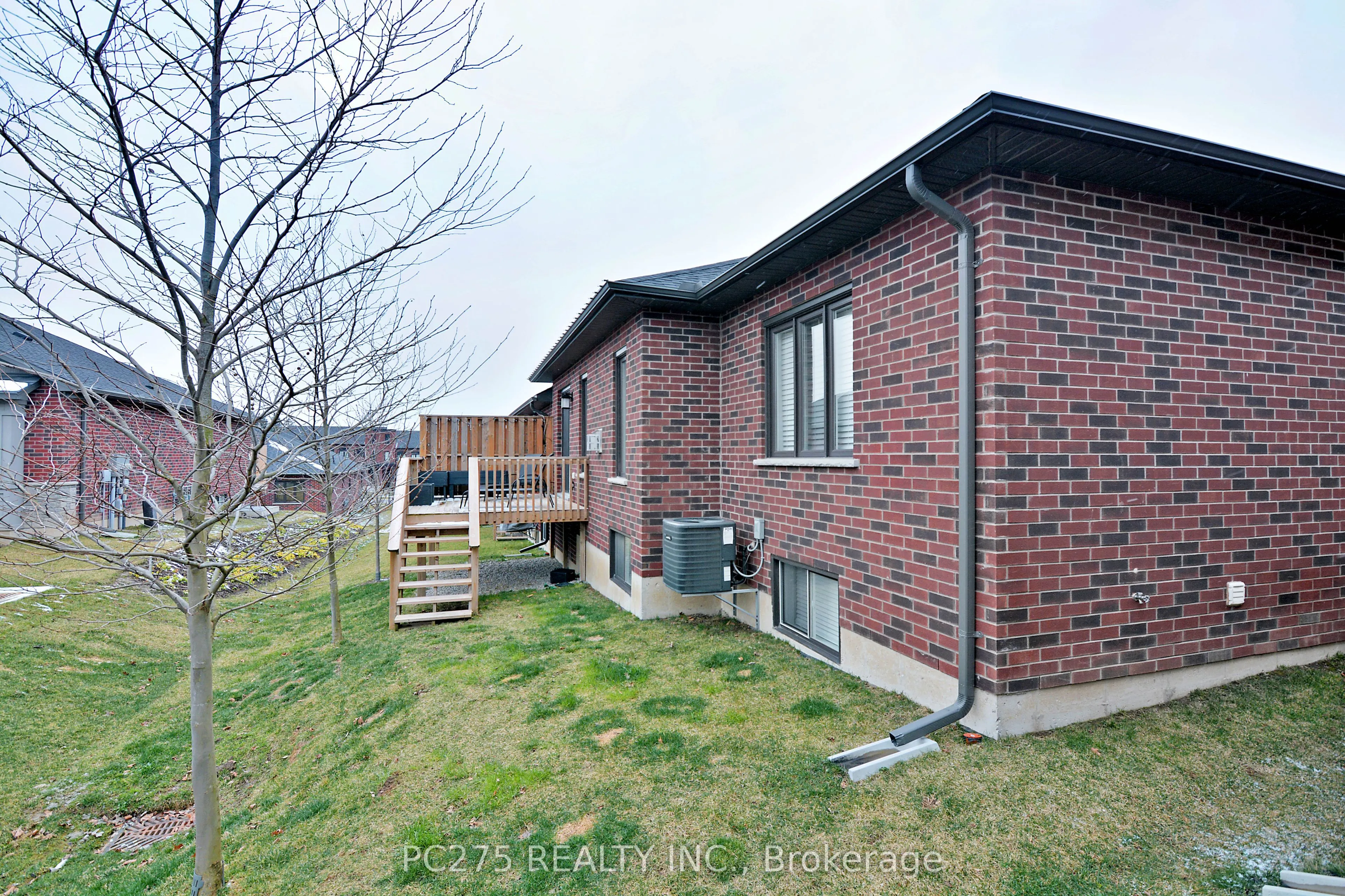 2022 UPPERPOINT Boulevard, #10