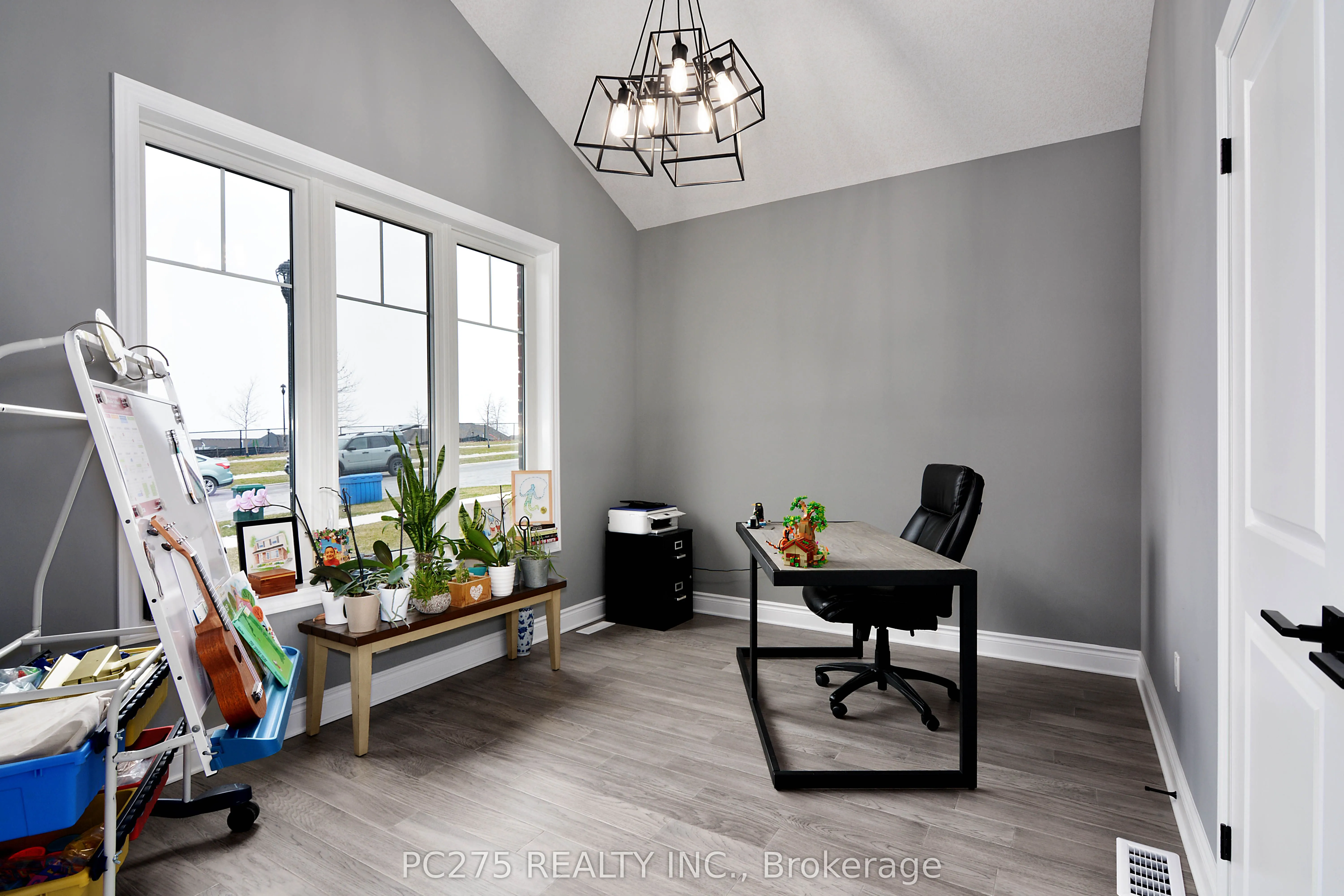 2022 UPPERPOINT Boulevard, #10