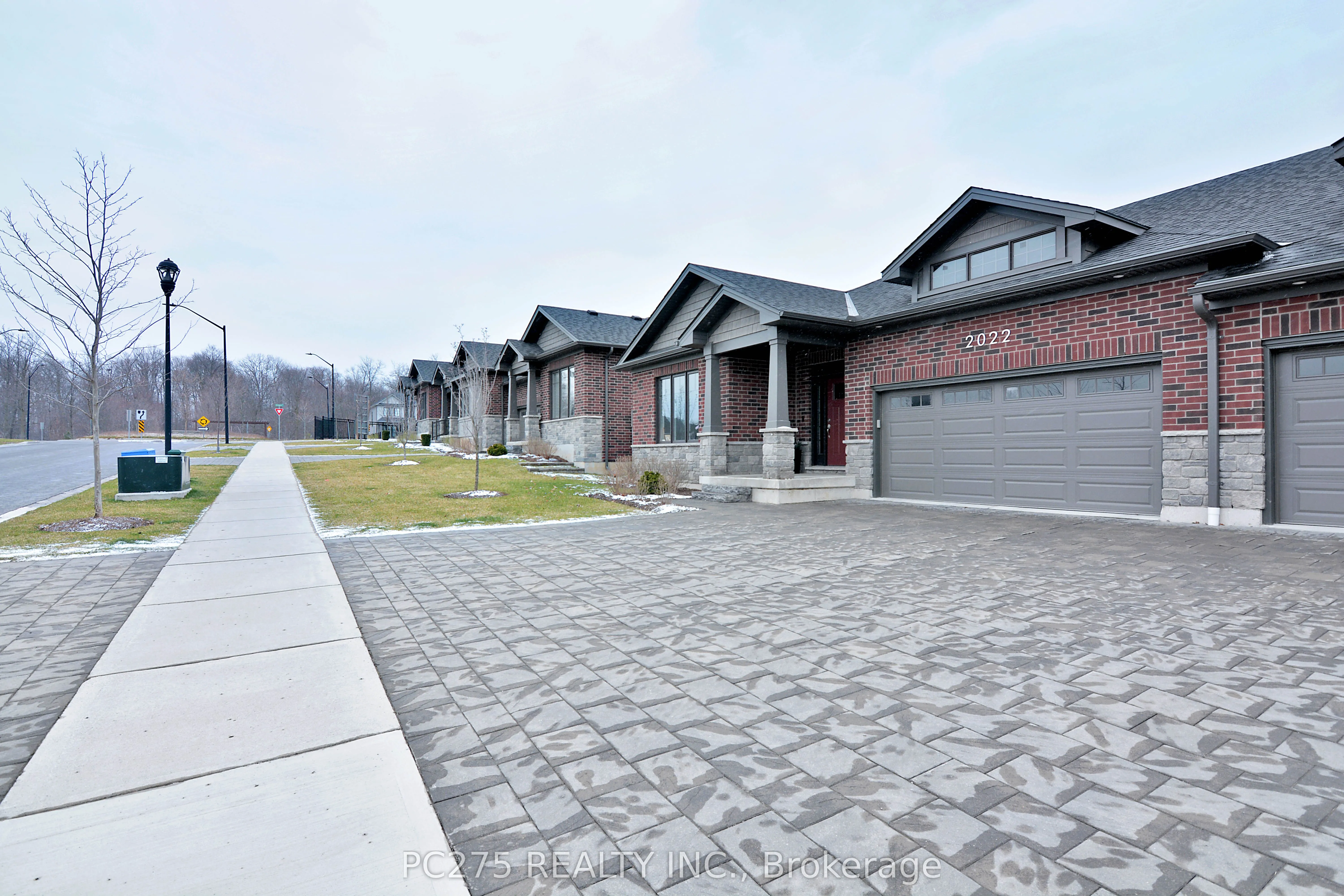 2022 UPPERPOINT Boulevard, #10