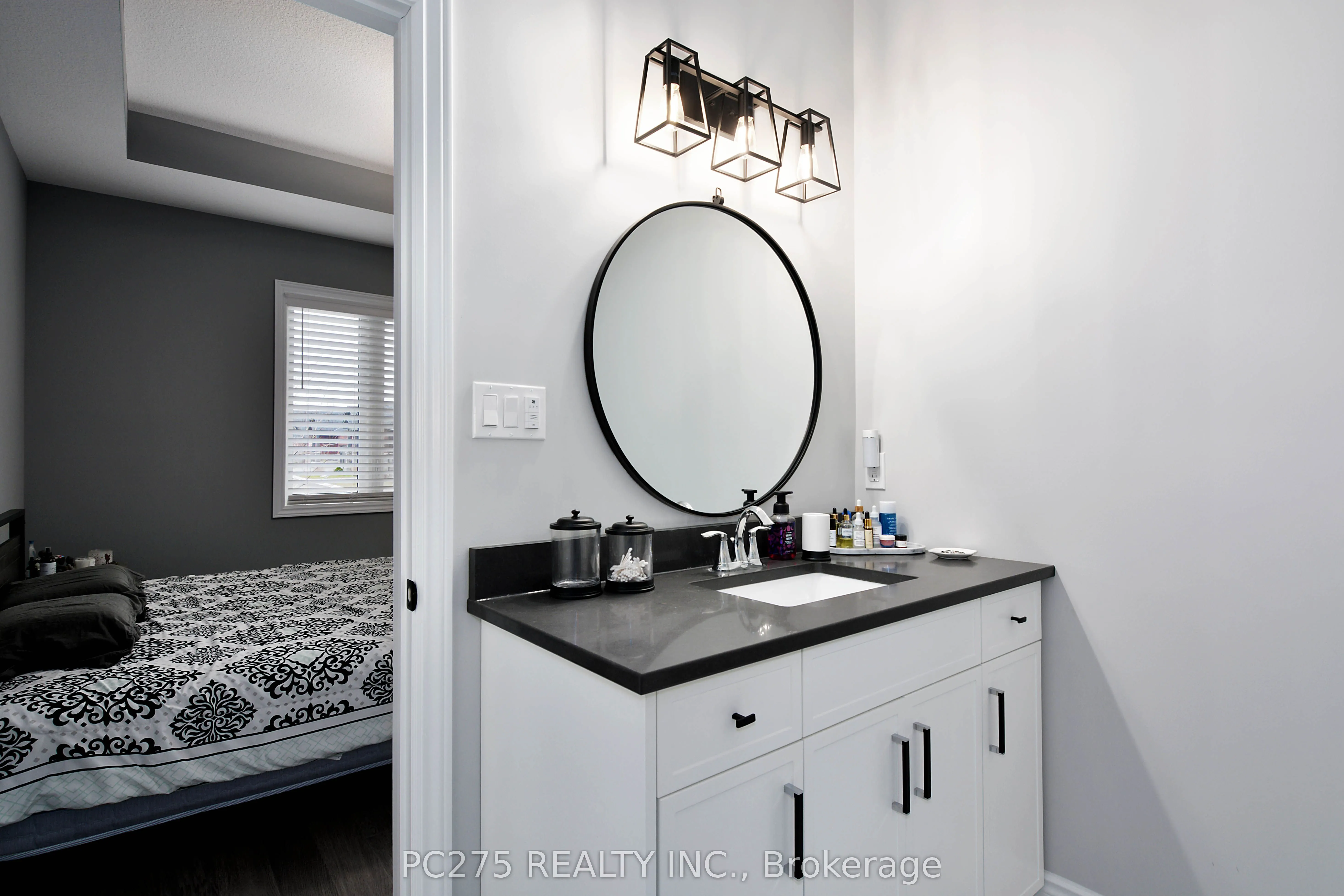 2022 UPPERPOINT Boulevard, #10