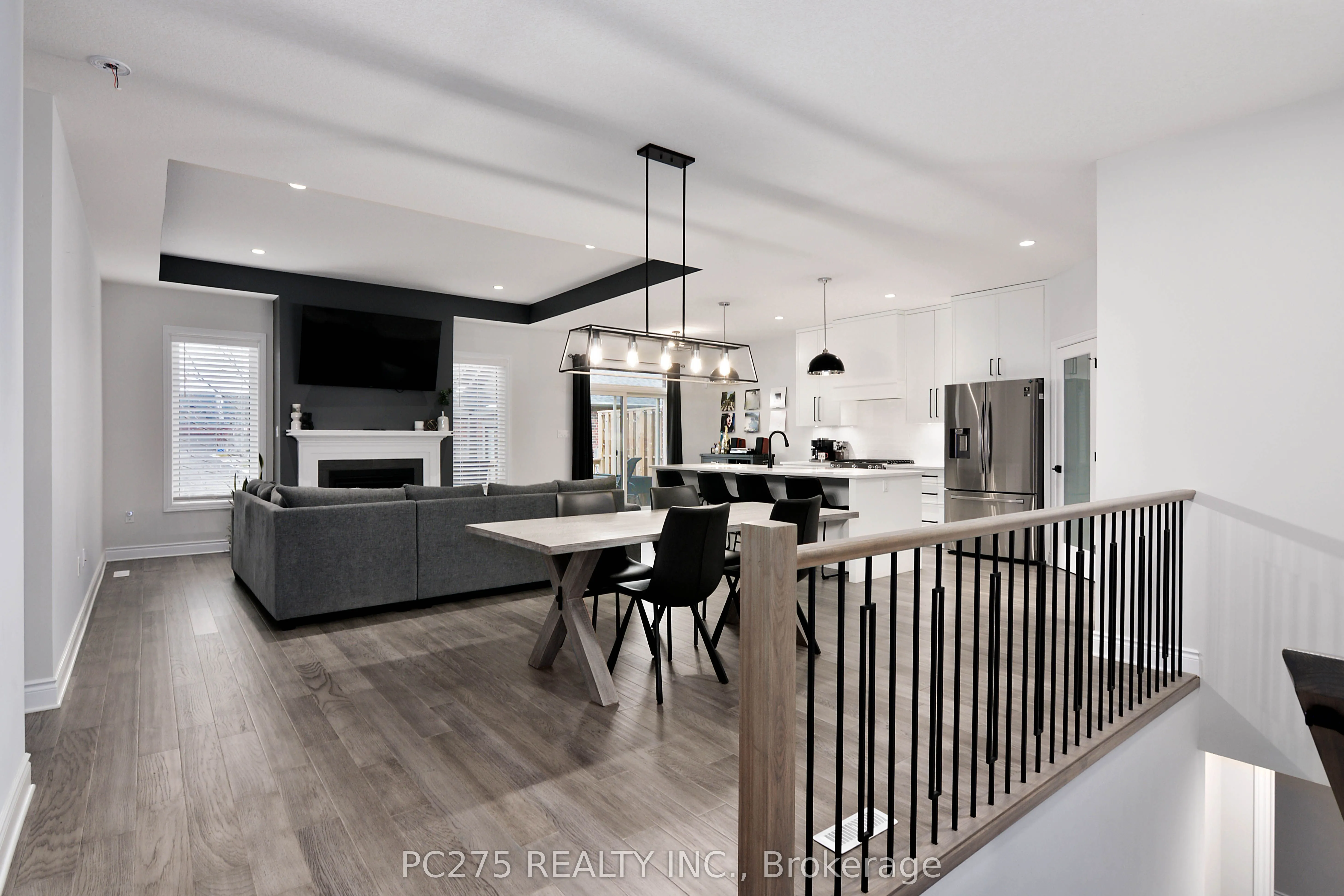 2022 UPPERPOINT Boulevard, #10