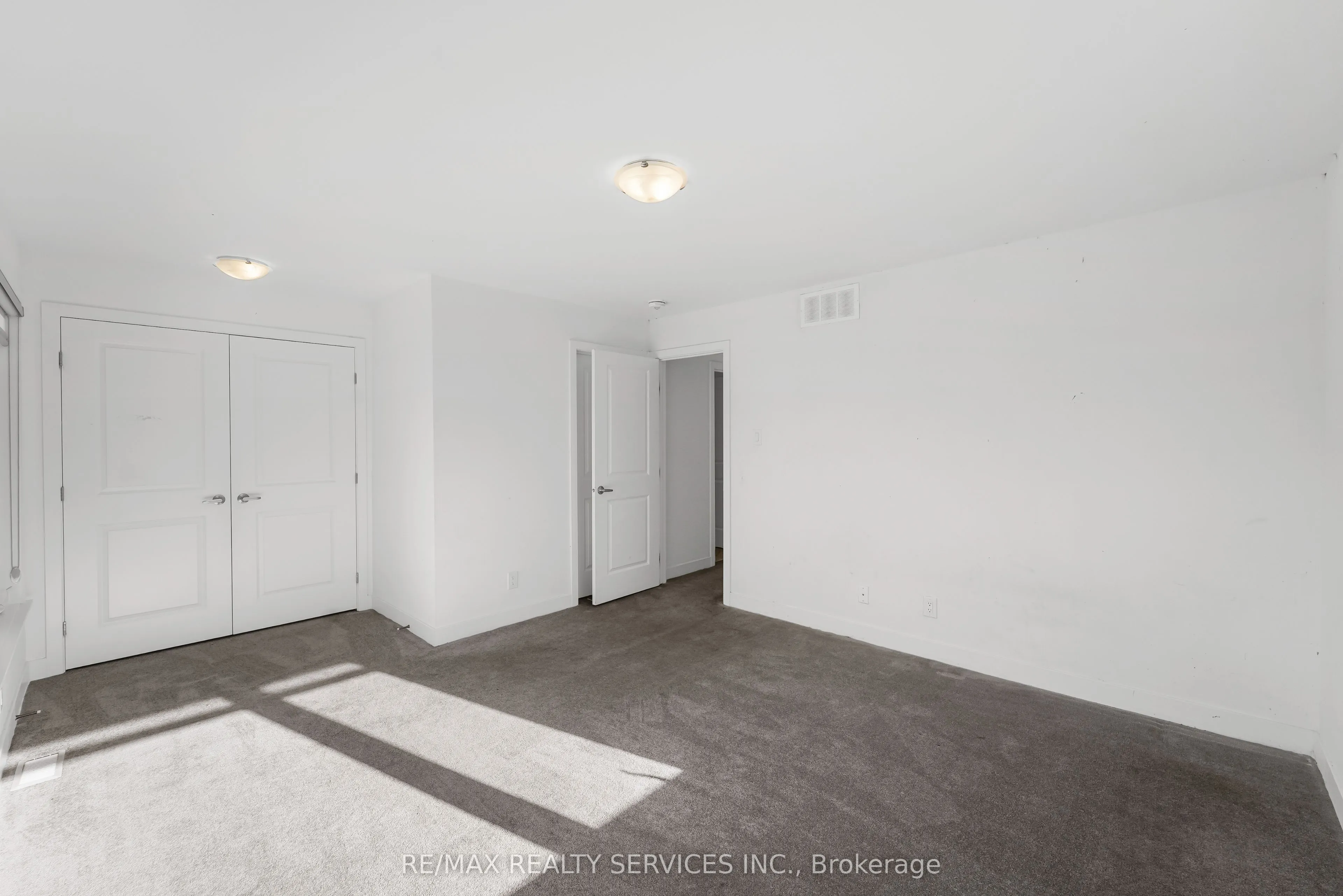 51 Moosonee Crescent