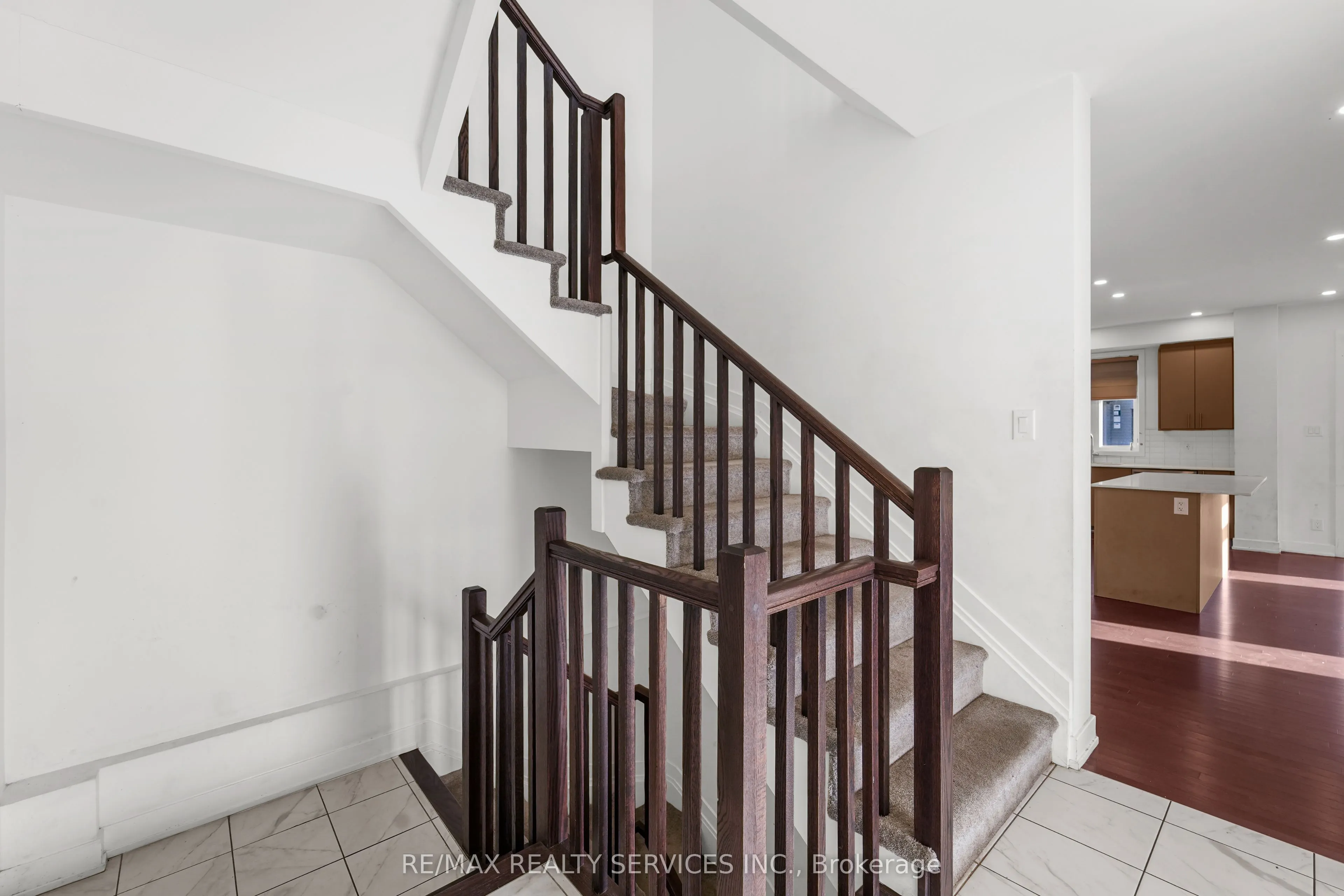 51 Moosonee Crescent
