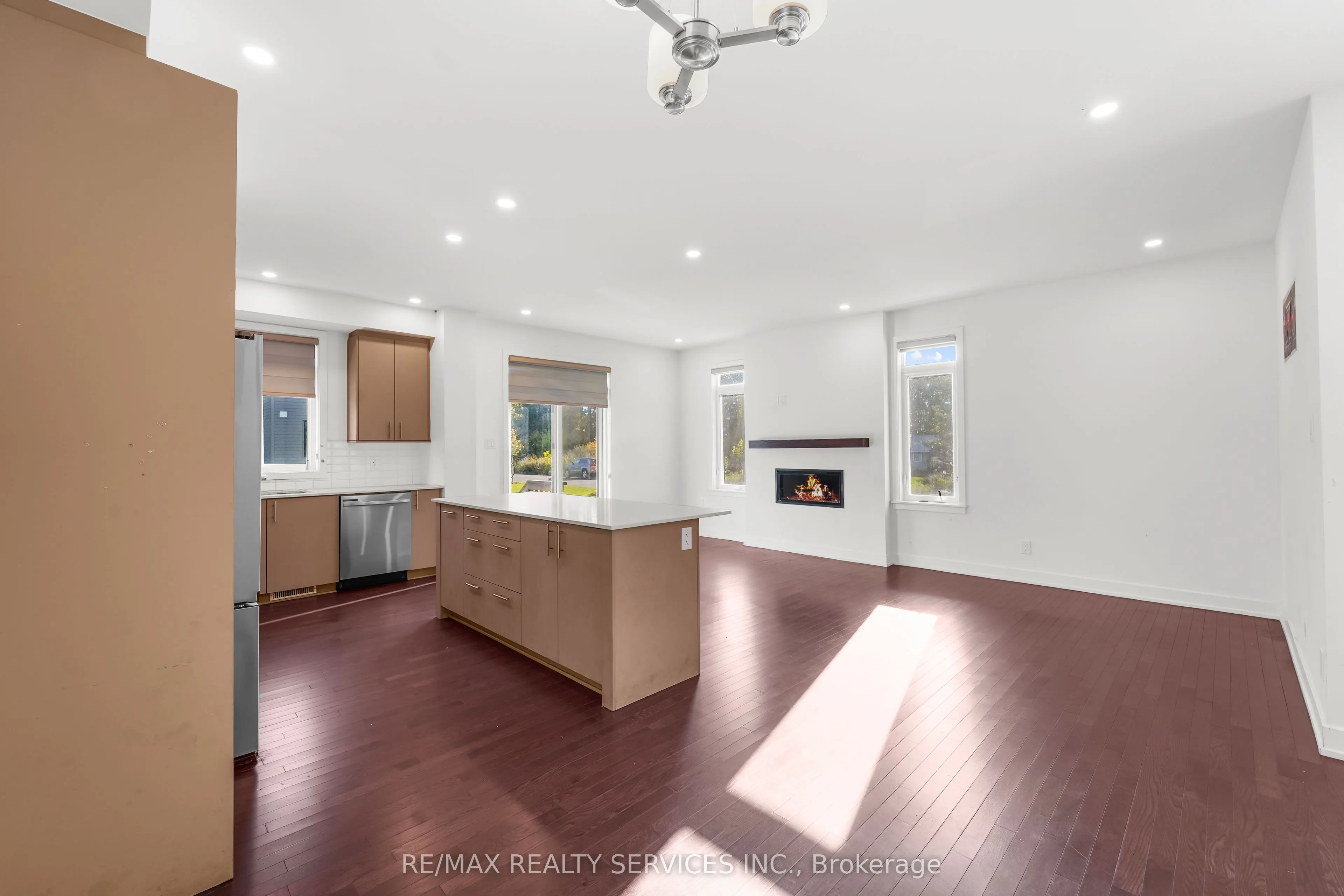 51 Moosonee Crescent