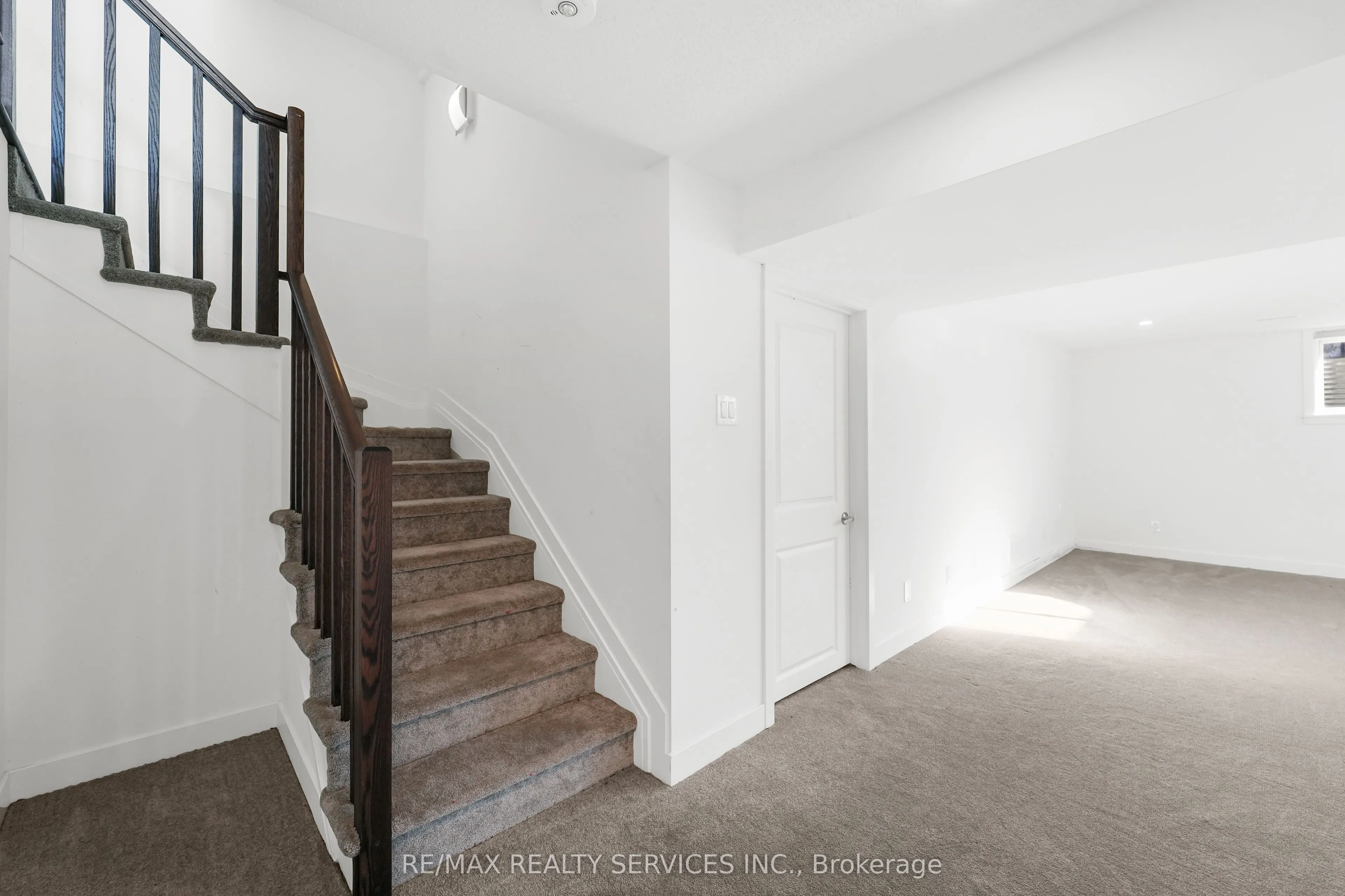 51 Moosonee Crescent