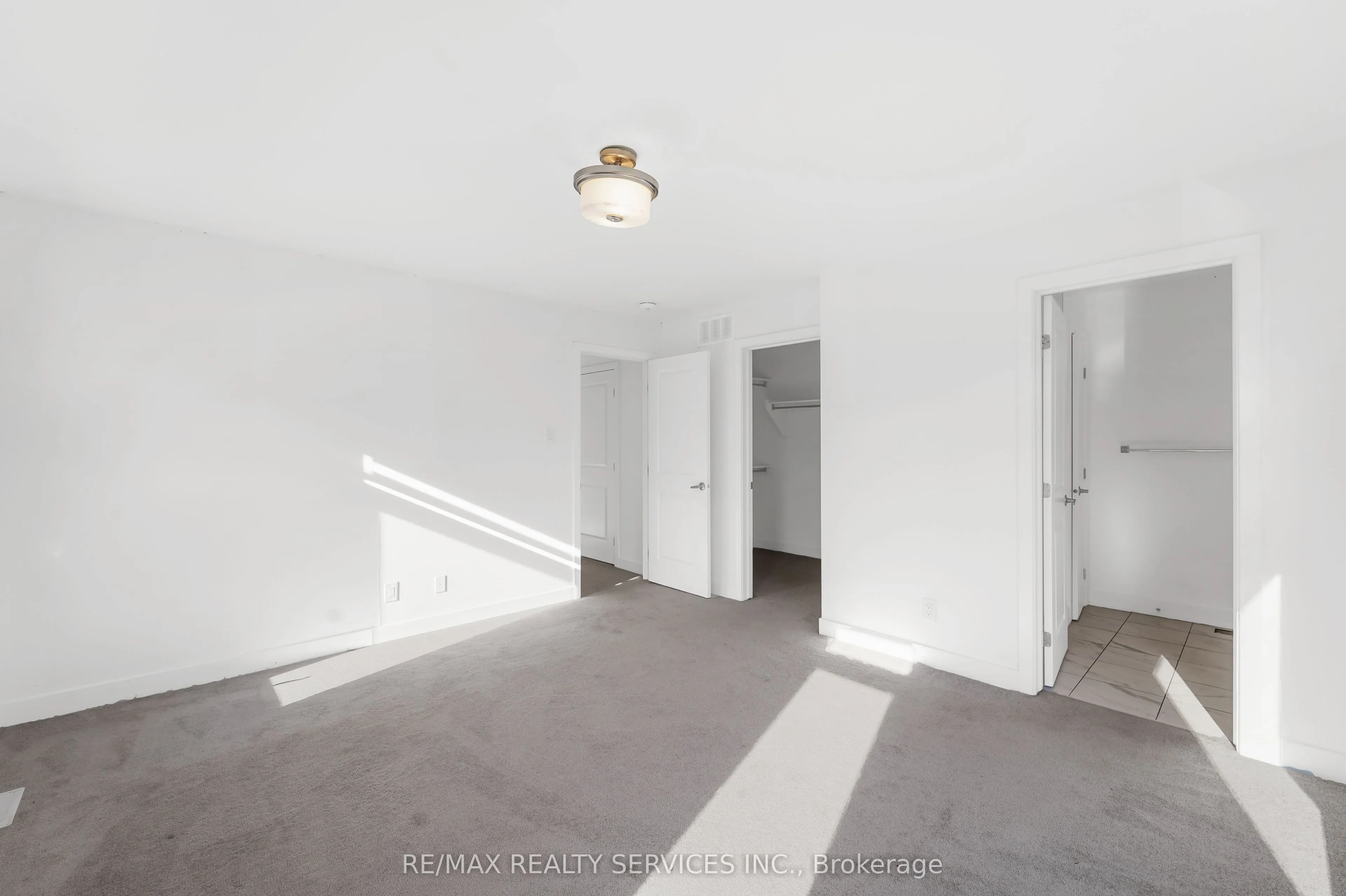 51 Moosonee Crescent