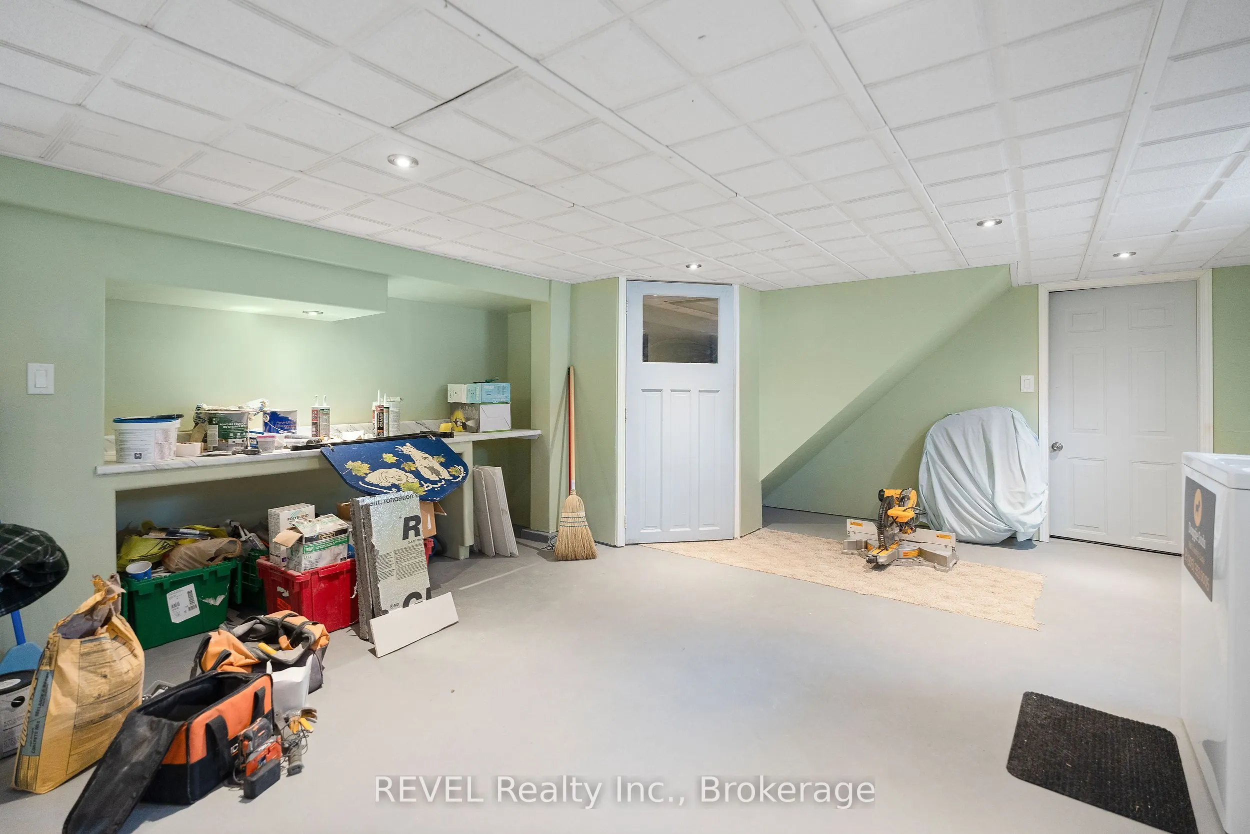 6801 Lundys Lane, #Lower