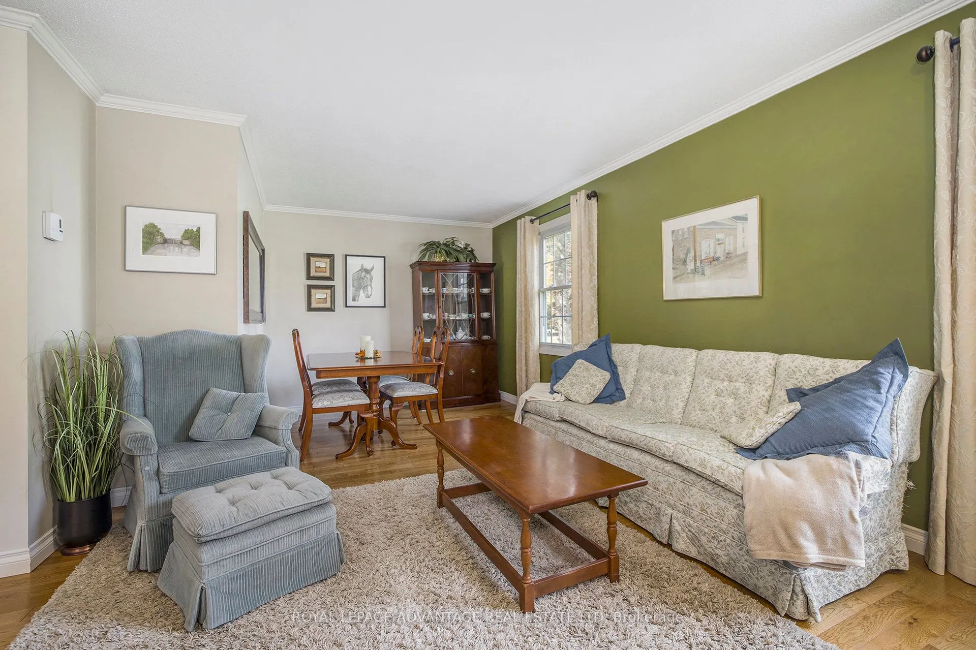 6 Fairlane Drive