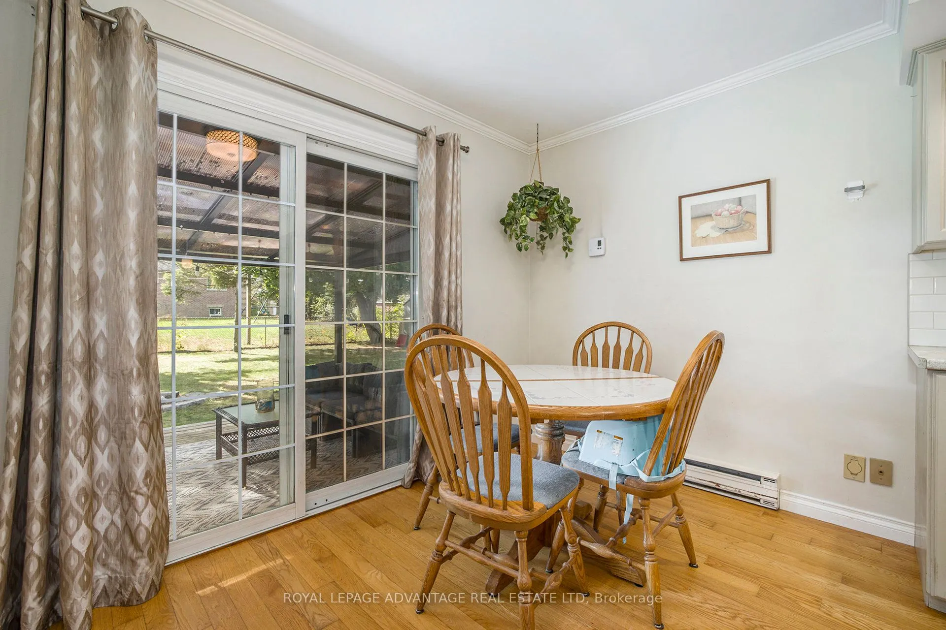 6 Fairlane Drive