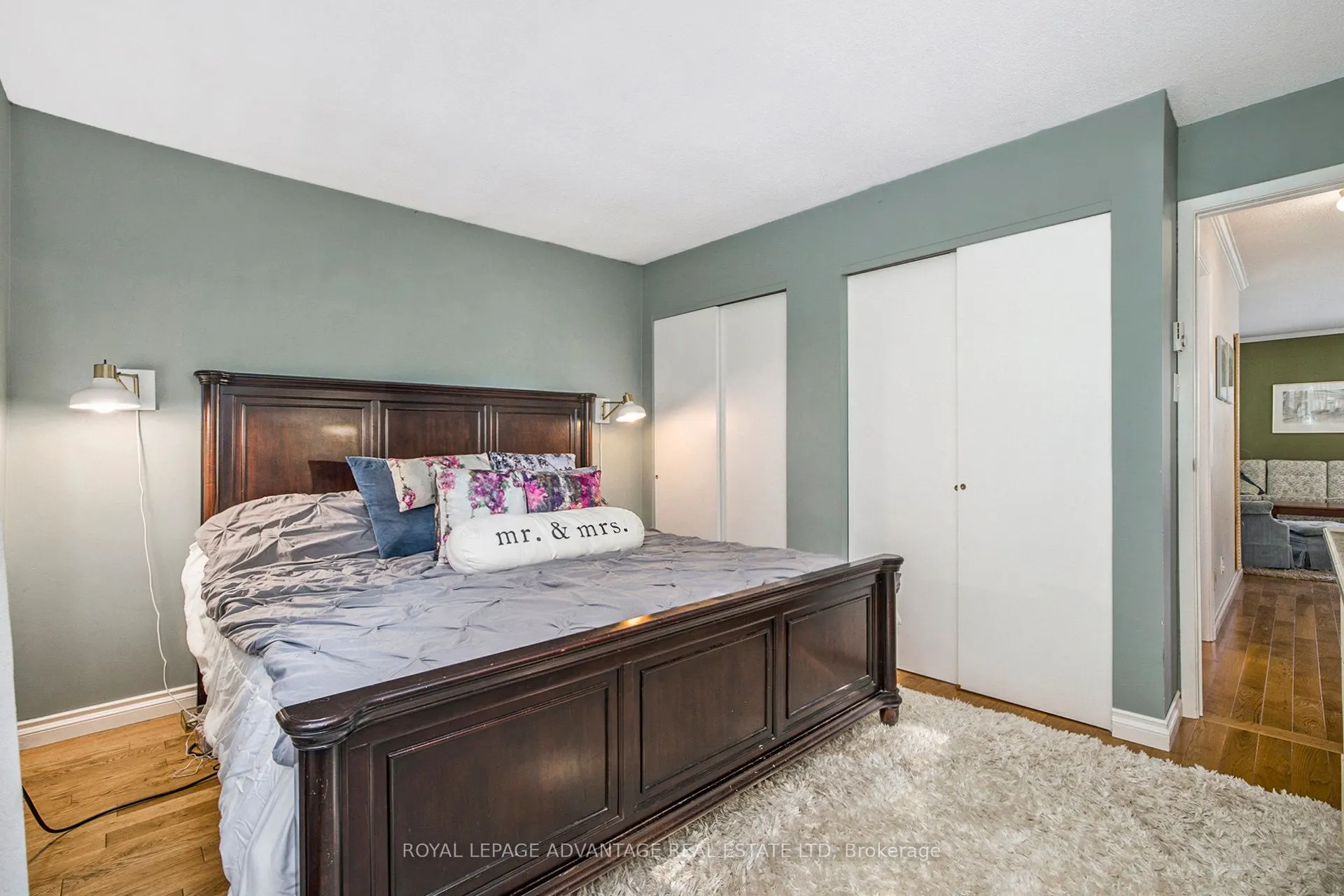 6 Fairlane Drive