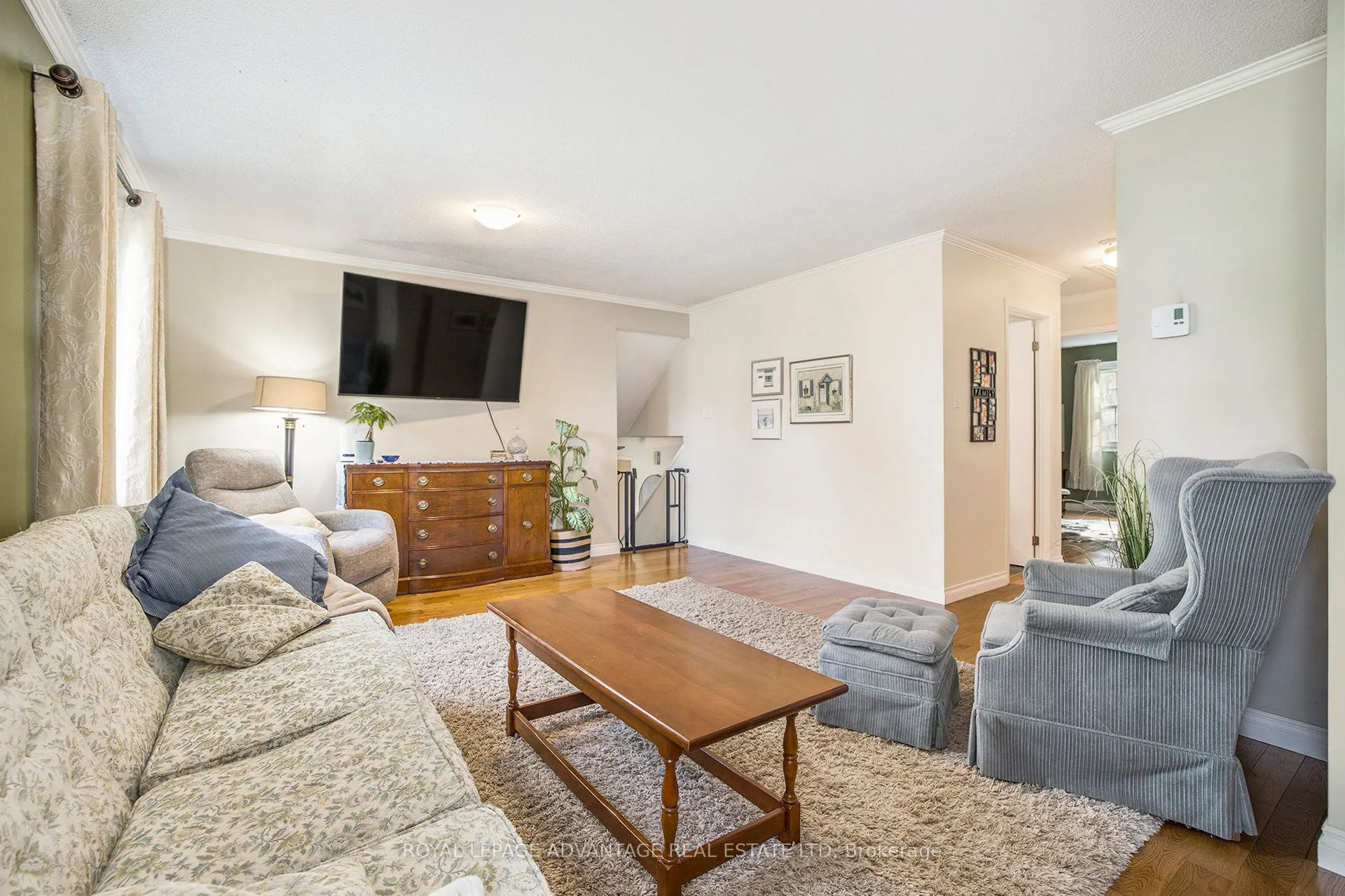 6 Fairlane Drive