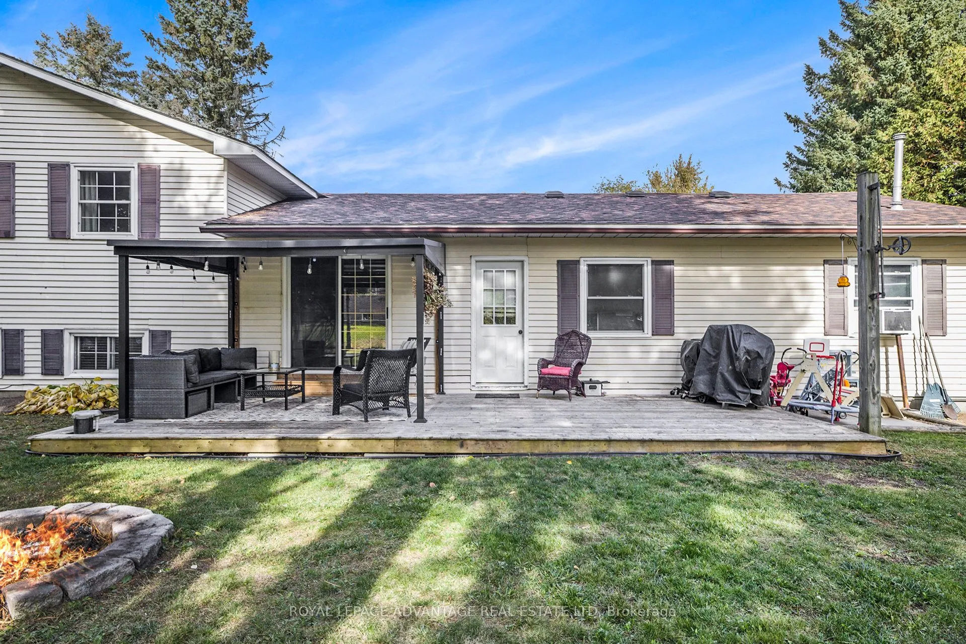 6 Fairlane Drive