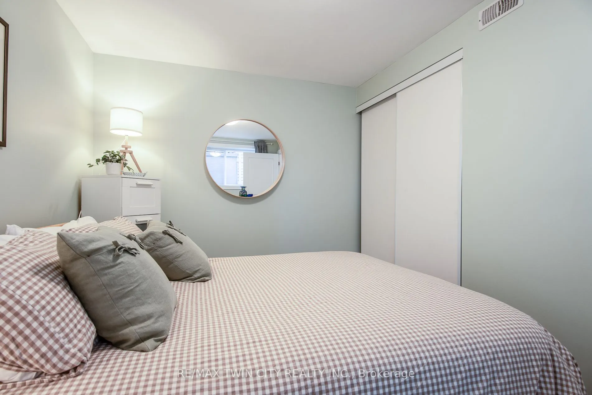 139 Brighton Street, #8D