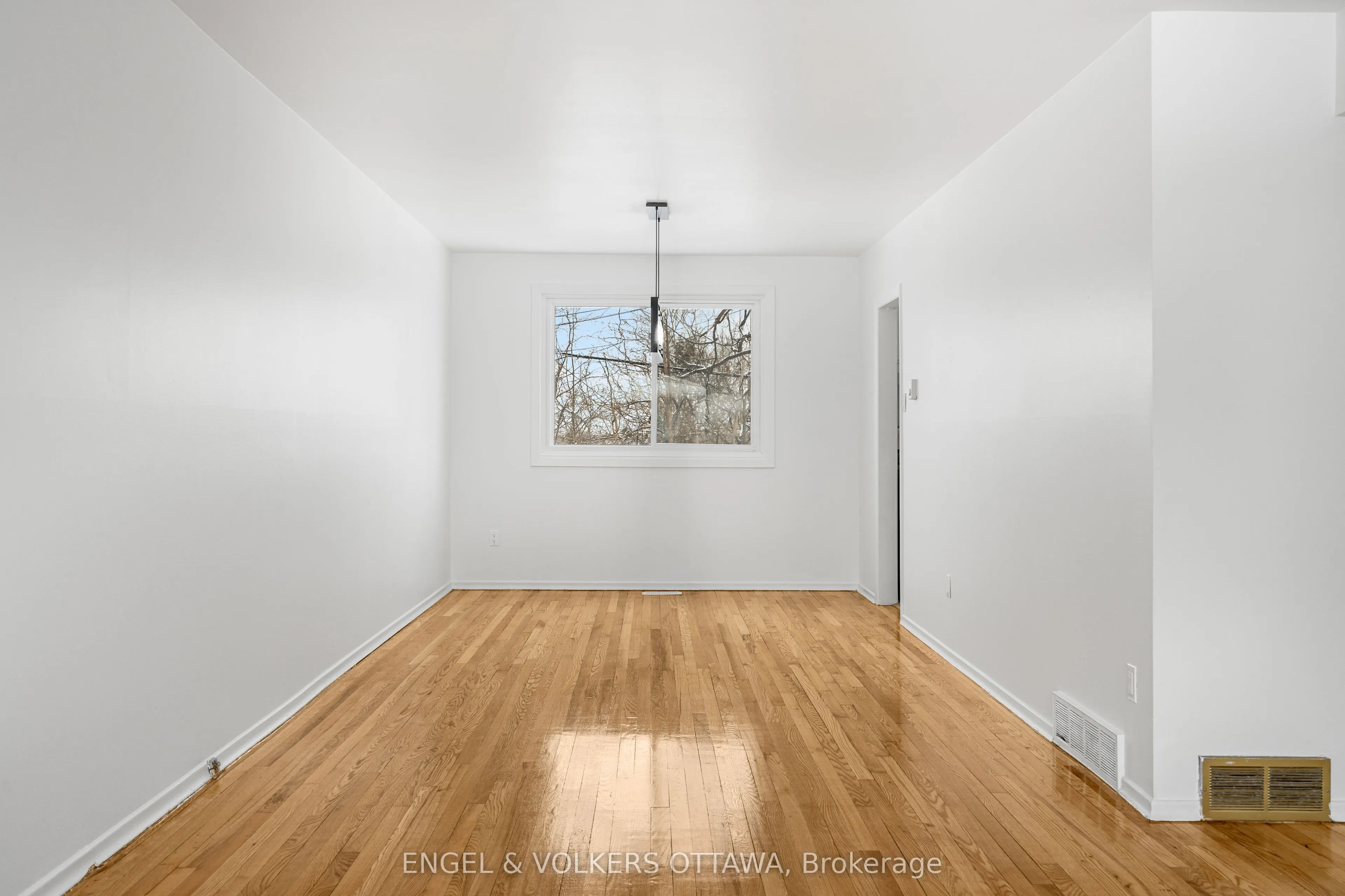 1487 Morisset Avenue