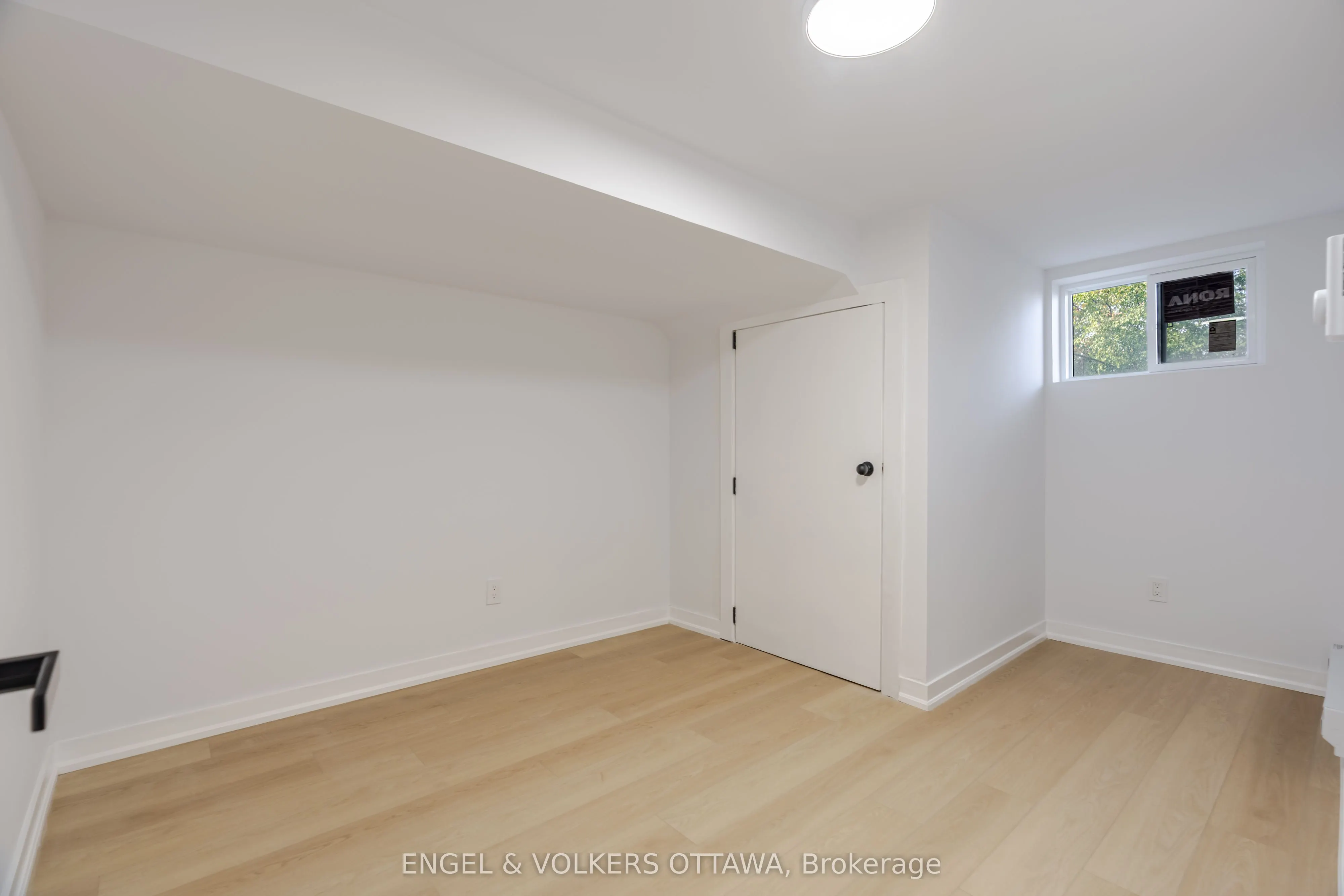 1487 Morisset Avenue
