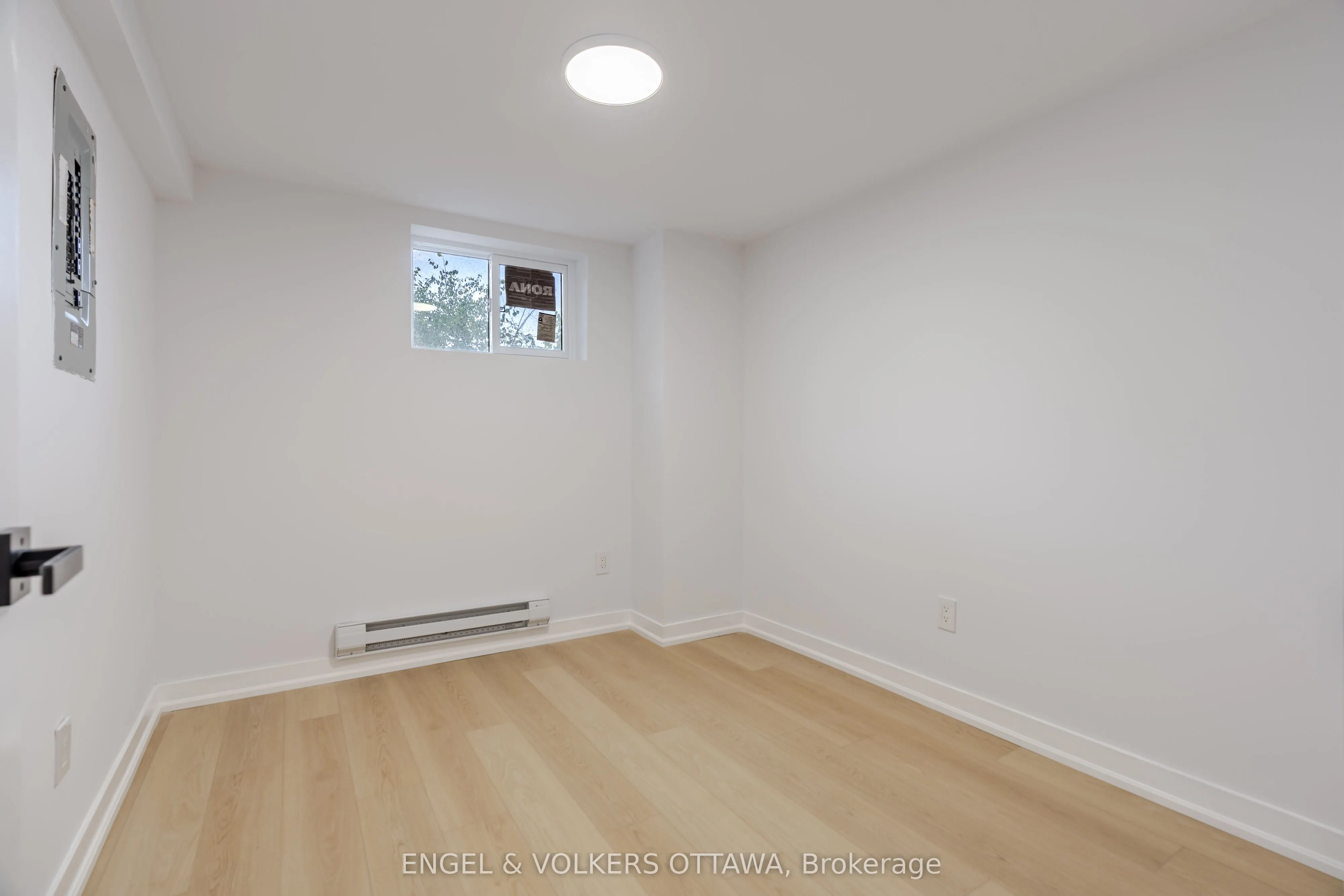 1487 Morisset Avenue