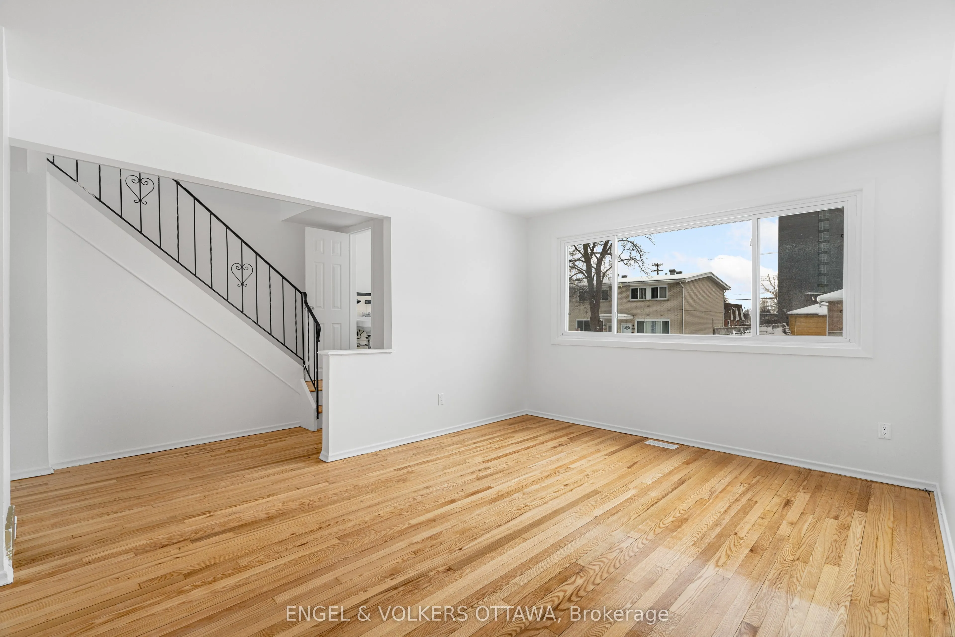 1487 Morisset Avenue