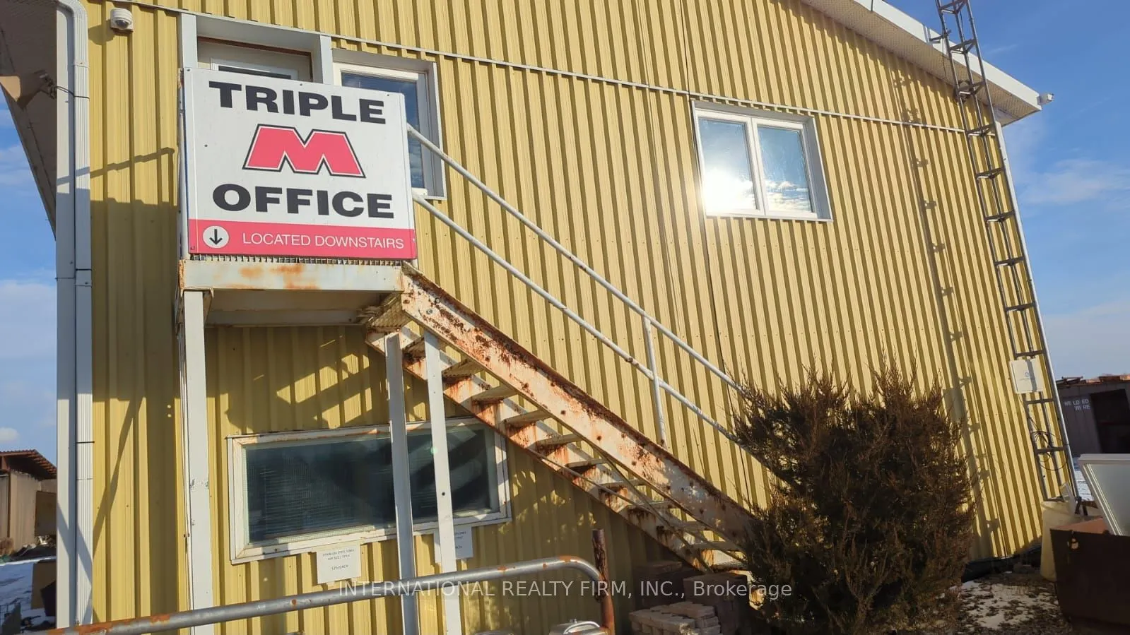 548 Junction Road