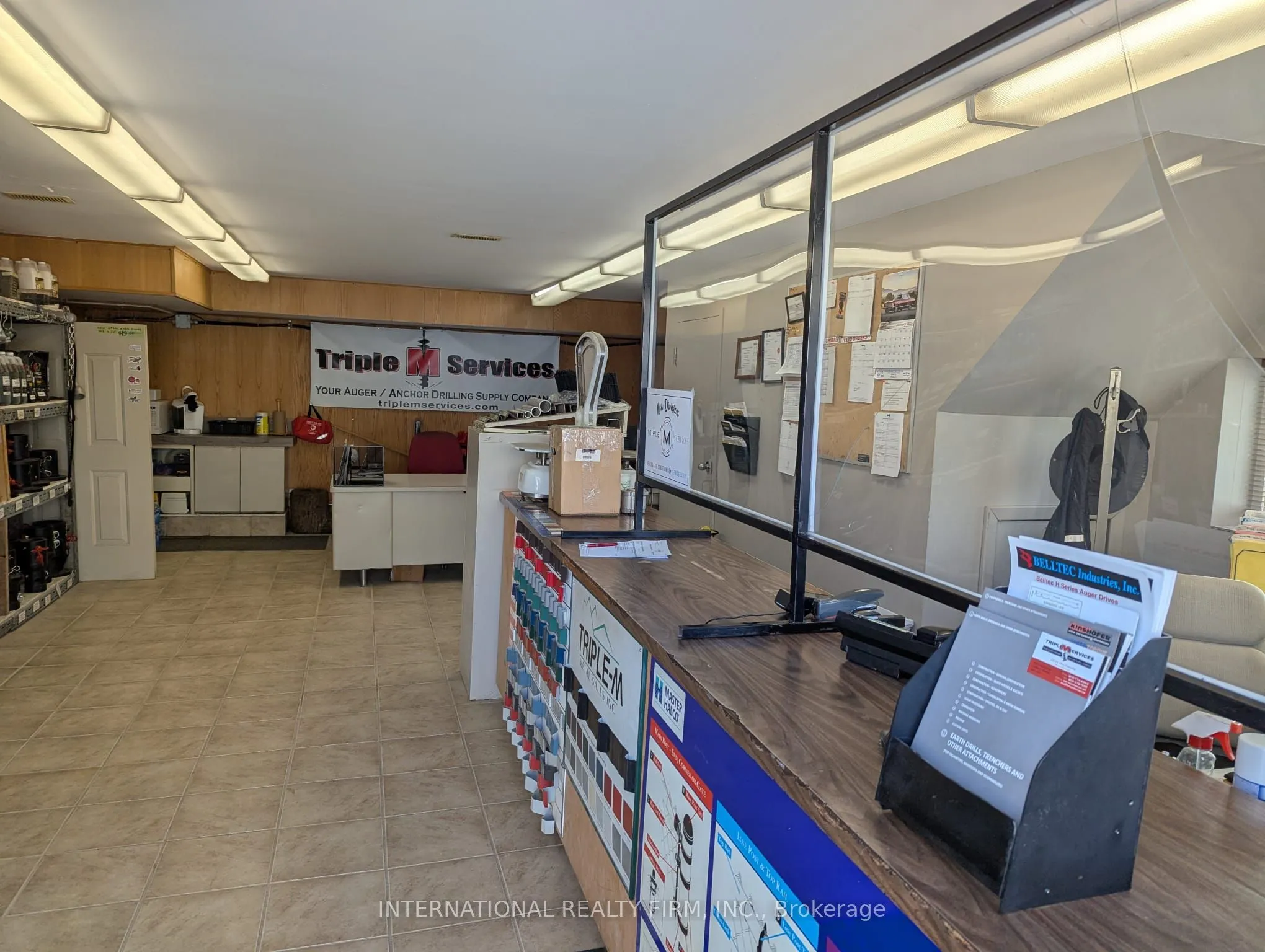 548 Junction Road