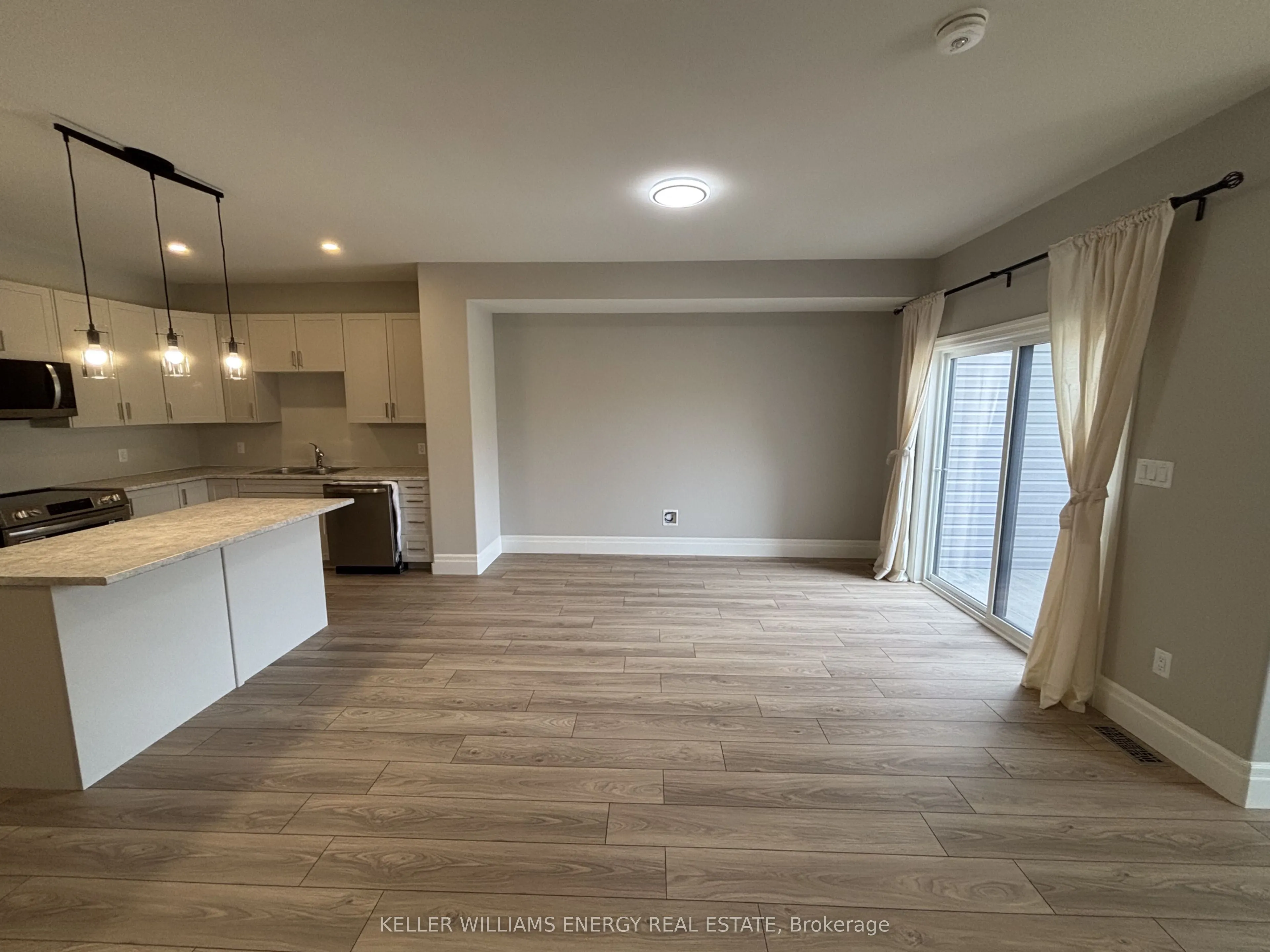 91 Buchanan Avenue S