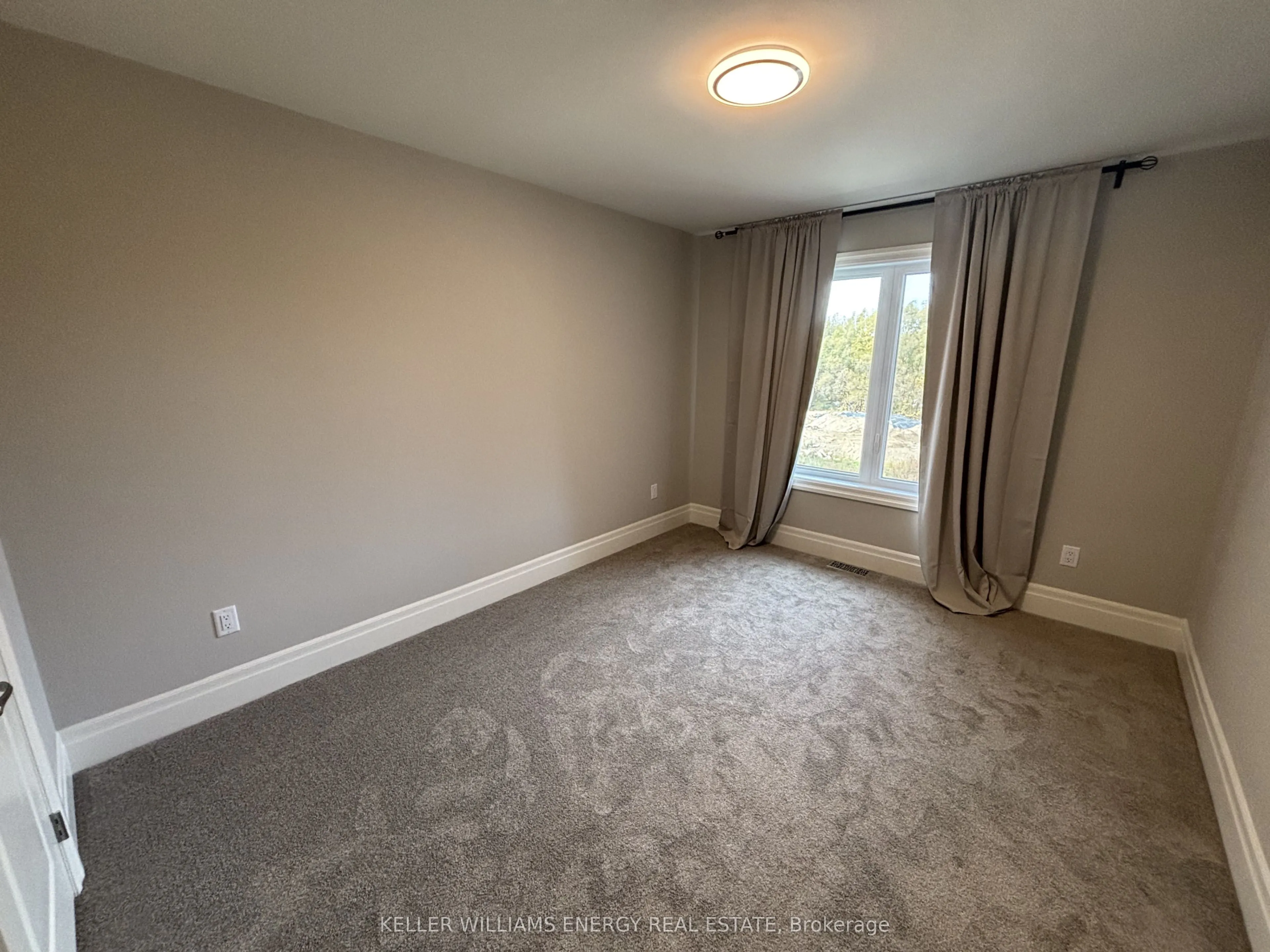 91 Buchanan Avenue S