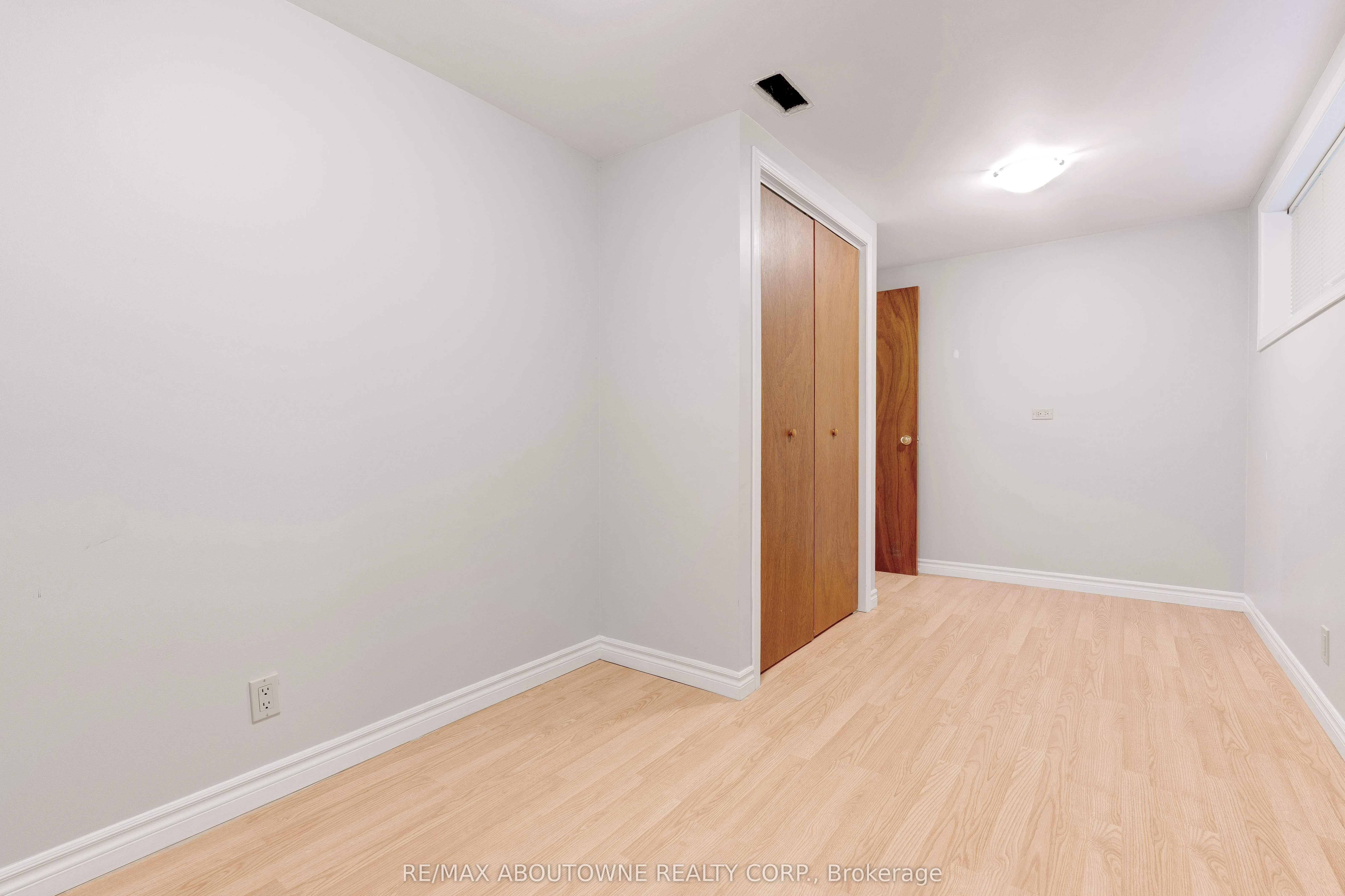 26 Sleepy Hollow Court