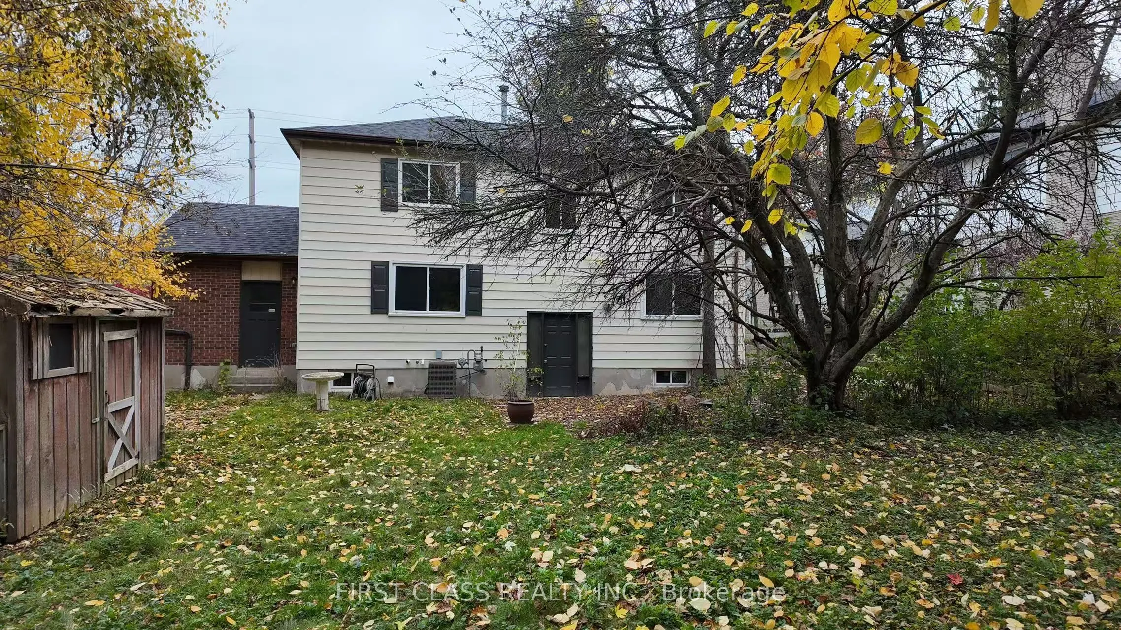 576 Kortright Road W