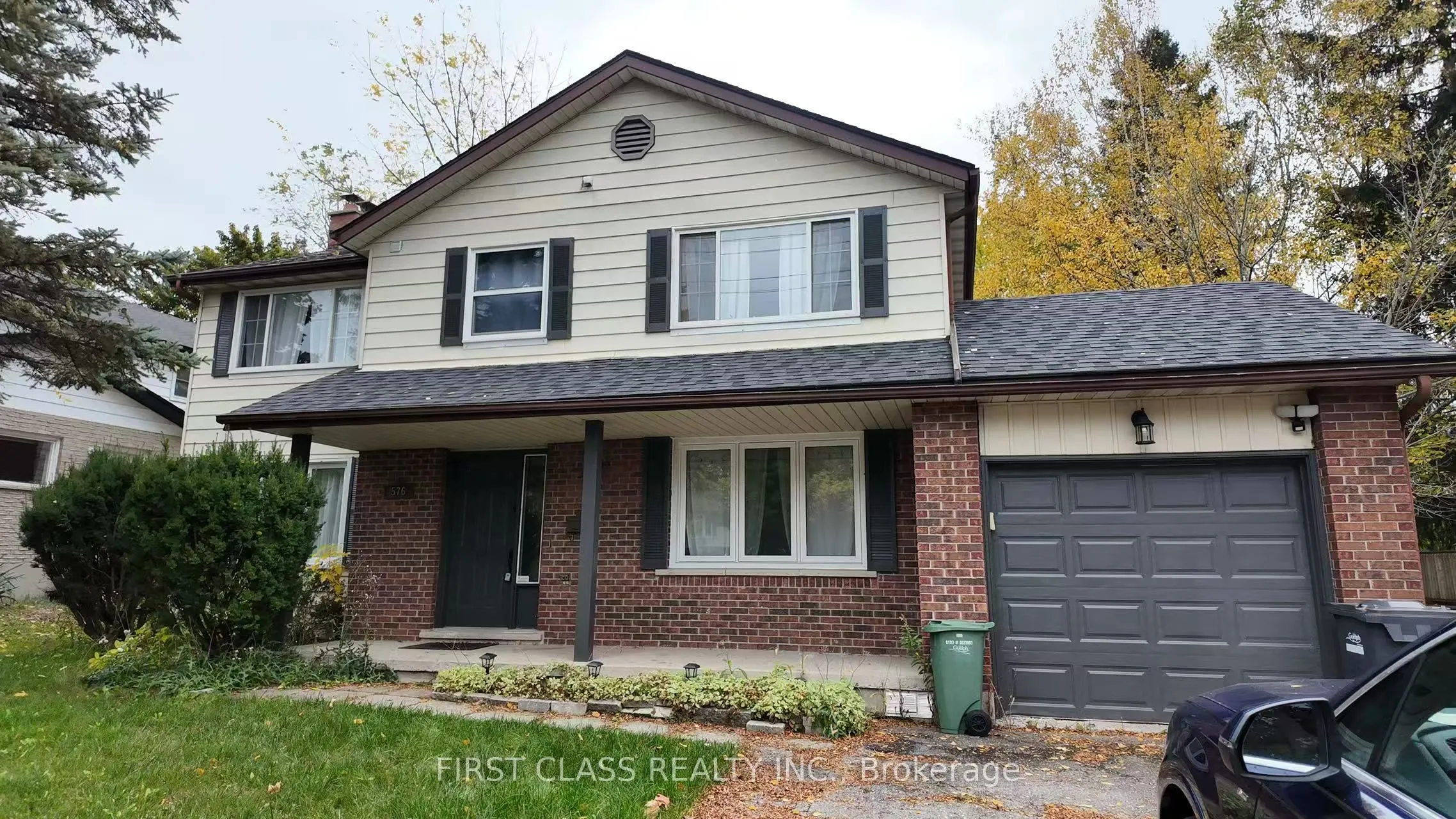 576 Kortright Road W