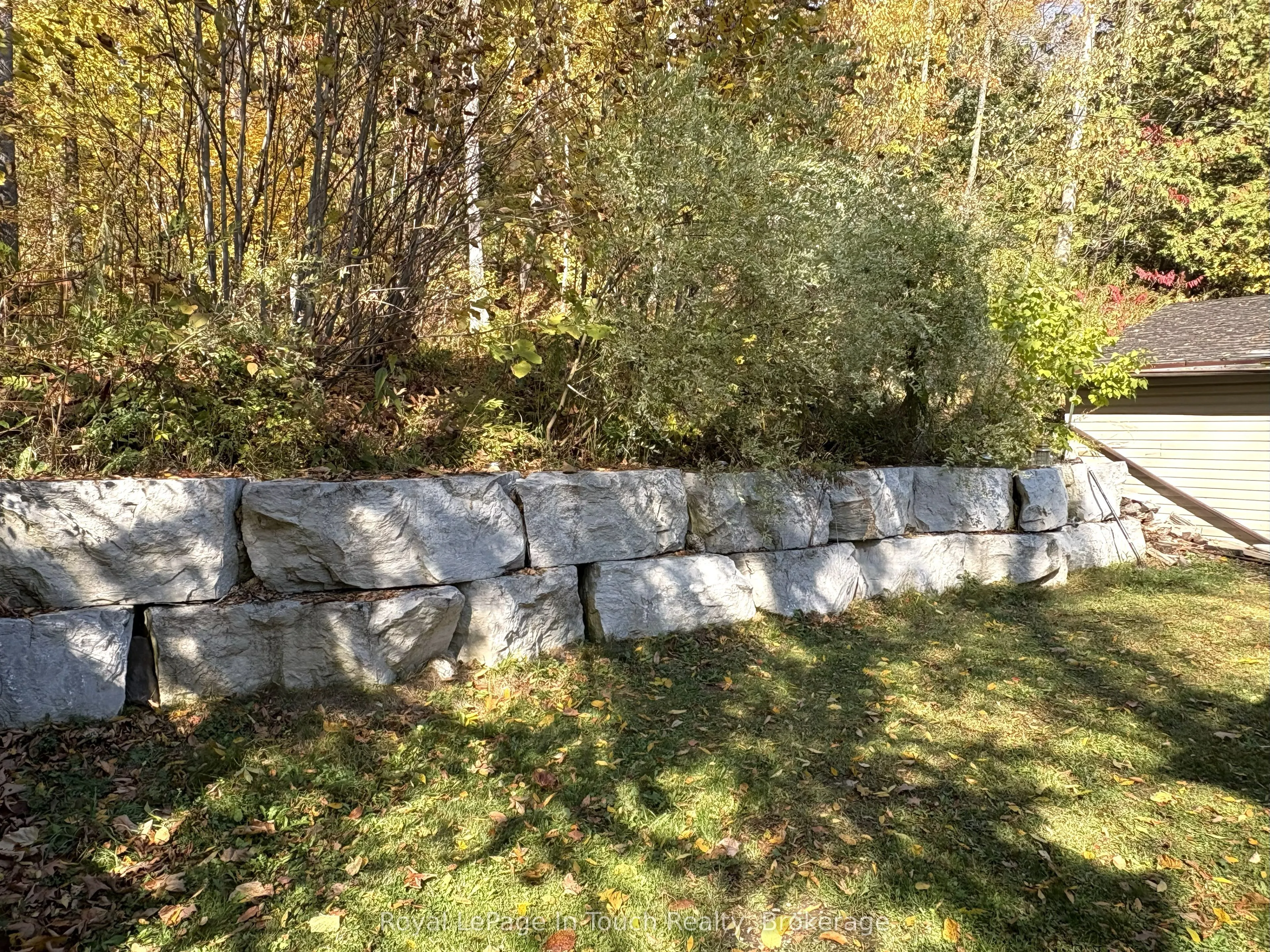 18 Shady Glen Lane