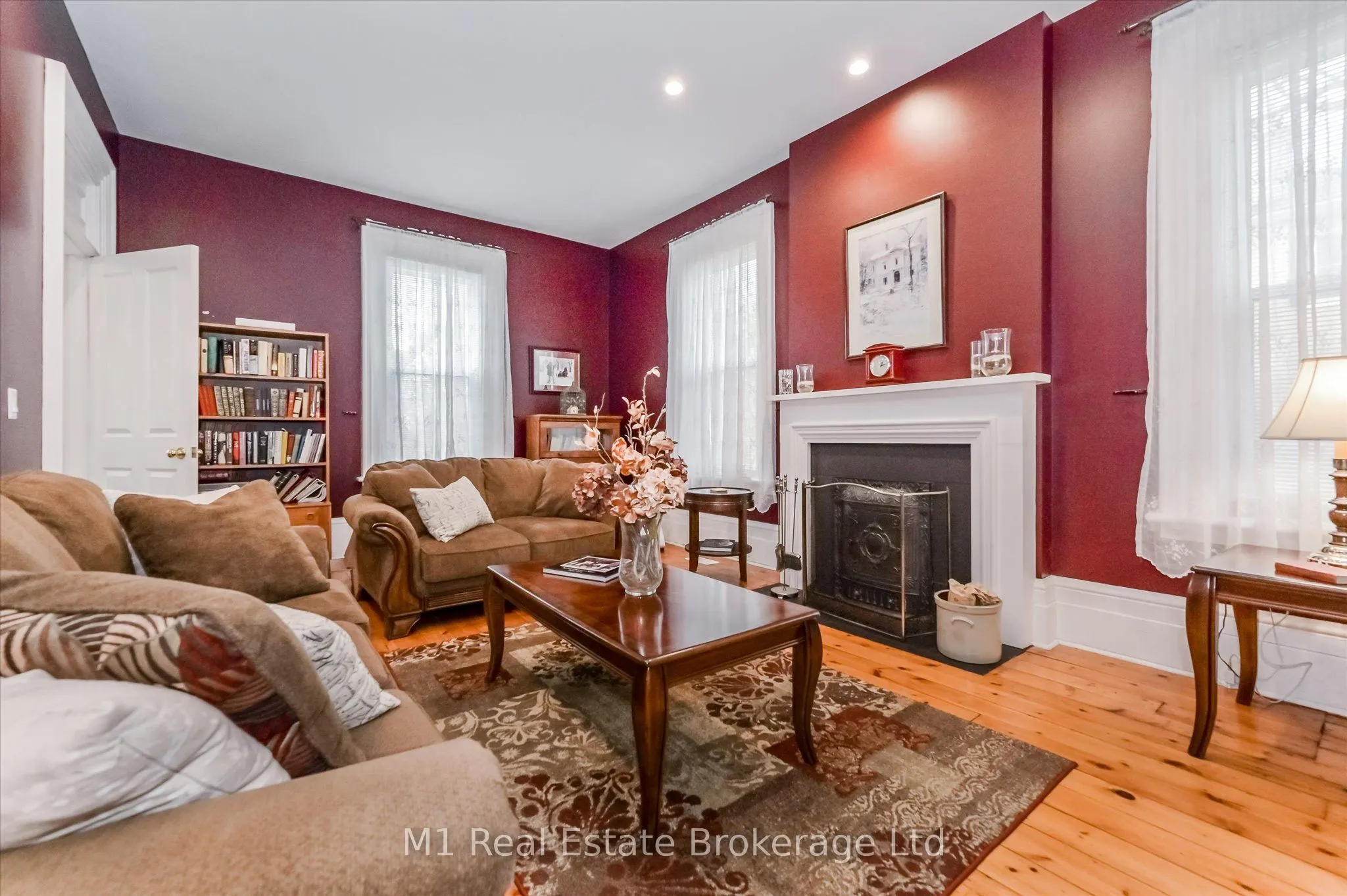 119 John Street W